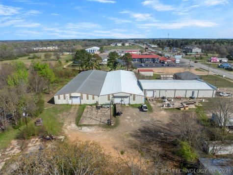 2002 S Park Drive Broken Bow OK 74728