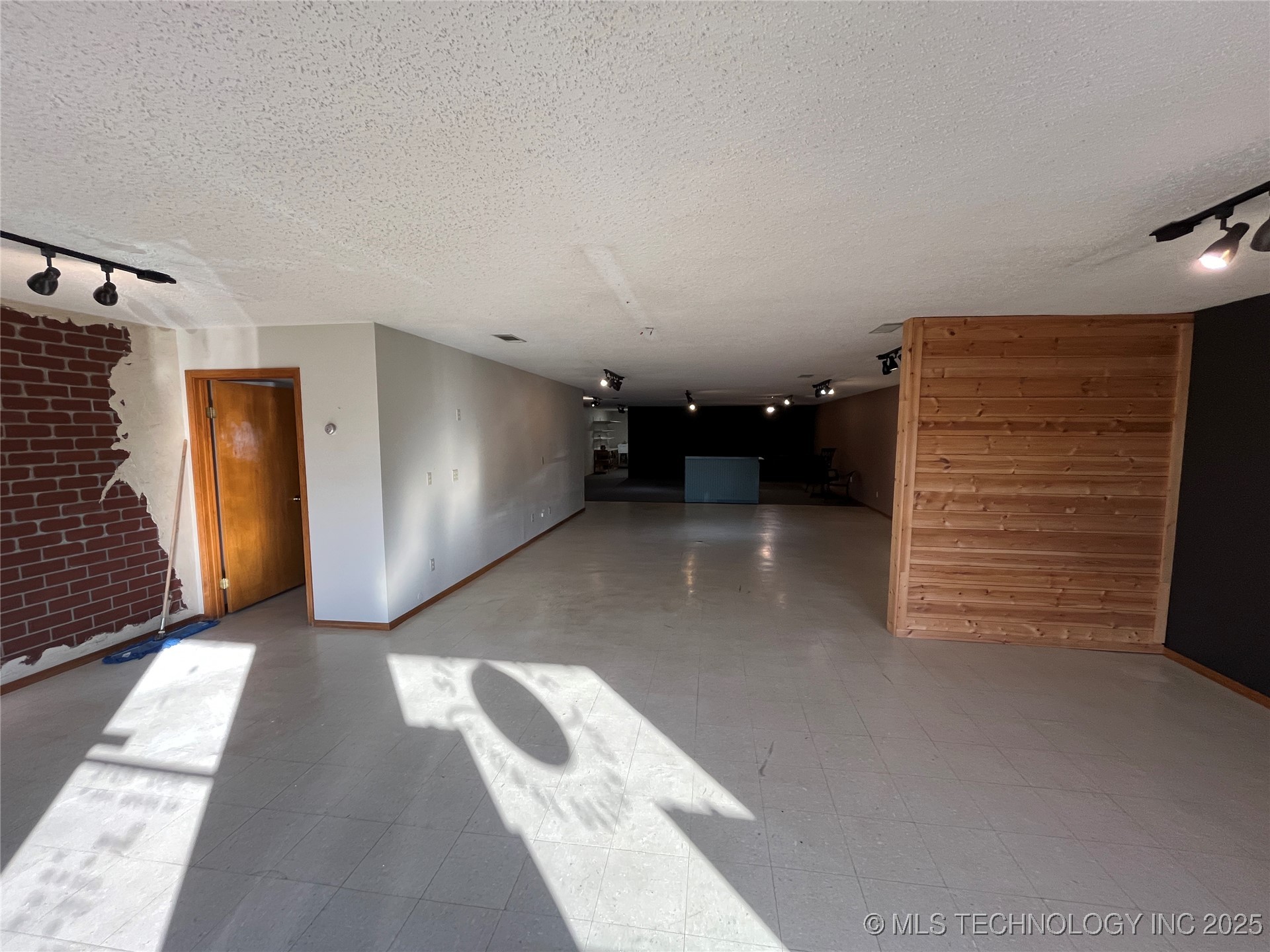 112 S Thornton Vian OK 74962