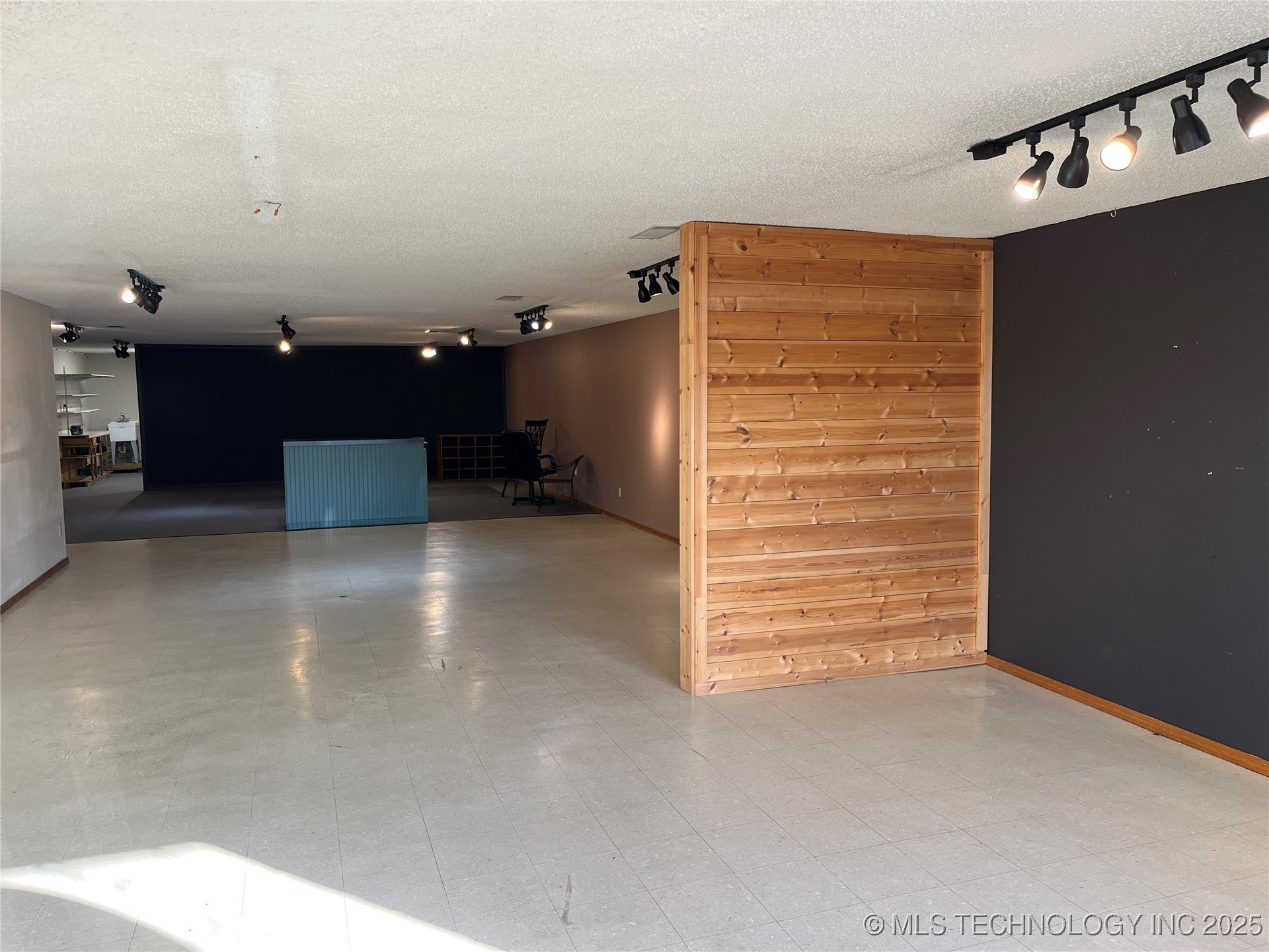 112 S Thornton Vian OK 74962