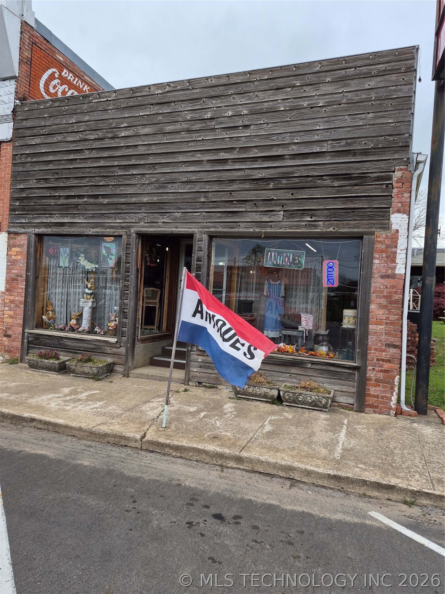 219 S Broadway Street Checotah OK 74426