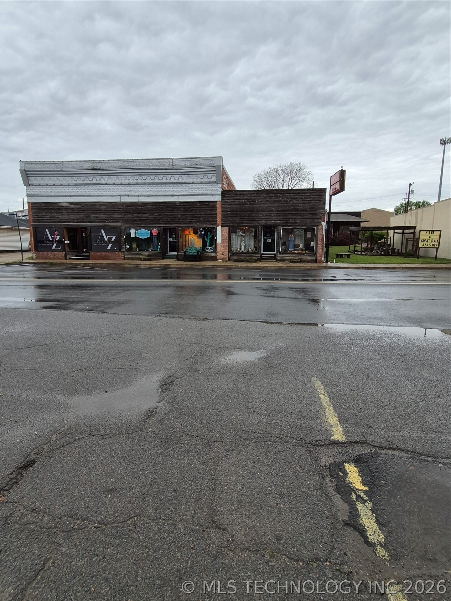 219 S Broadway Street Checotah OK 74426