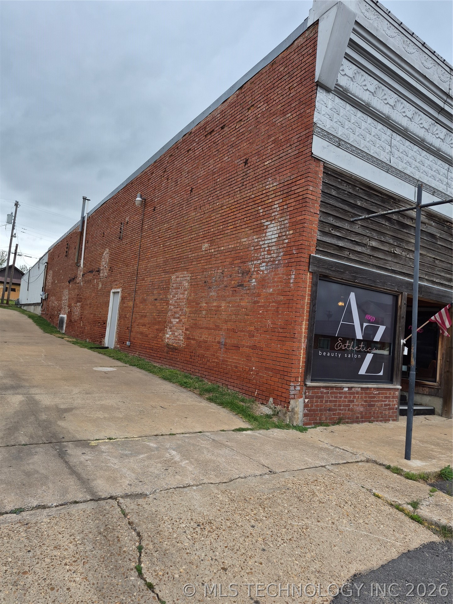219 S Broadway Street Checotah OK 74426