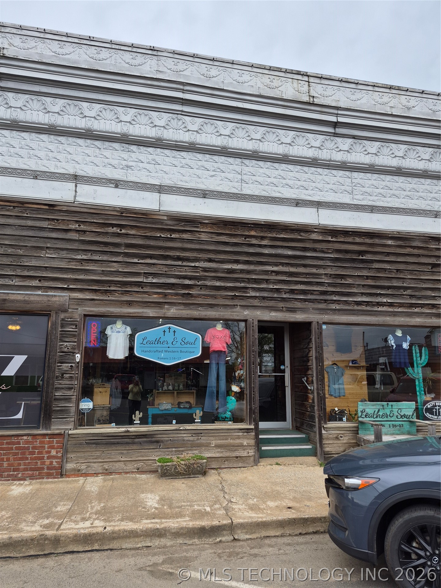 219 S Broadway Street Checotah OK 74426