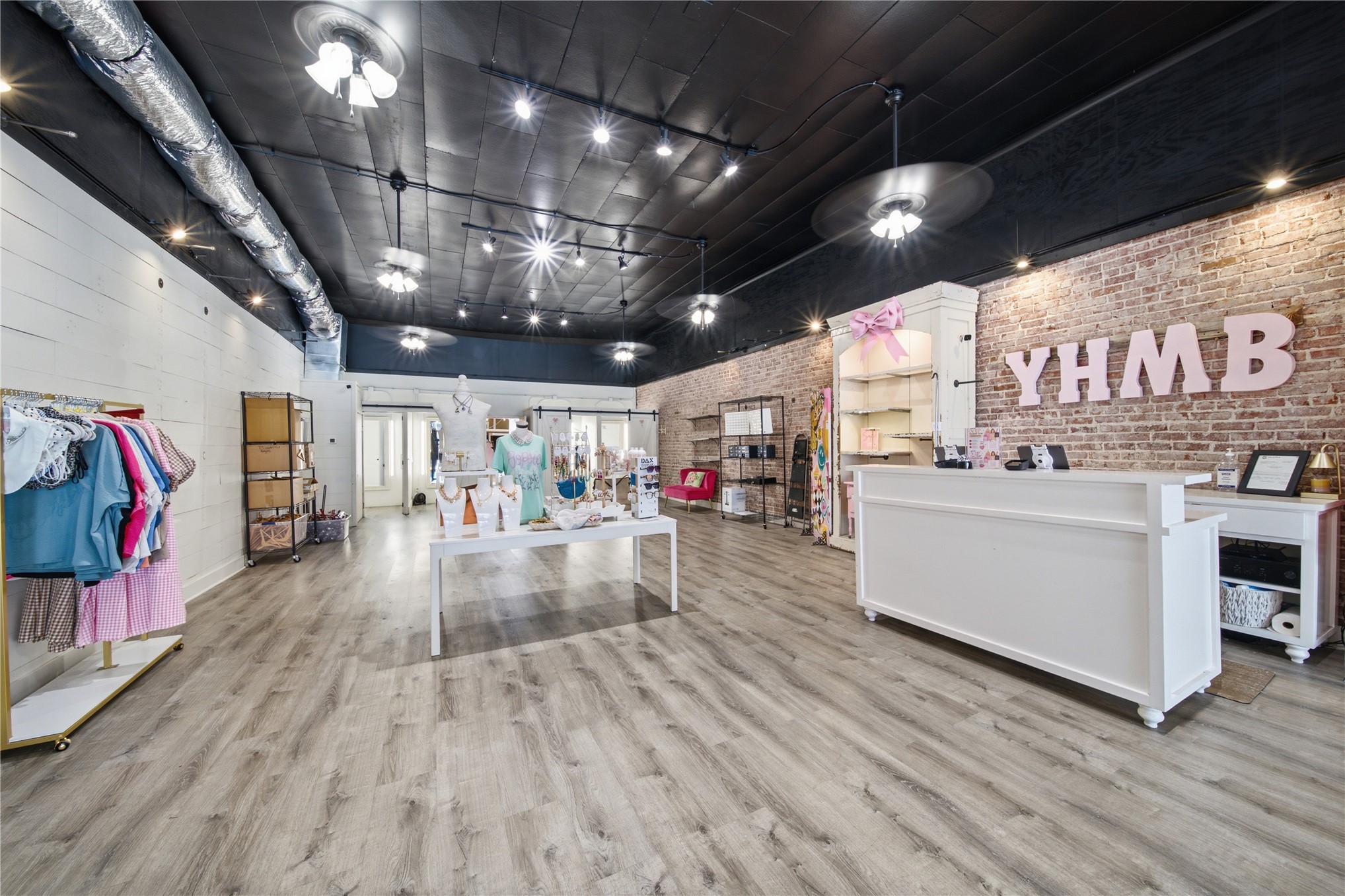 122 N Main Street Sand Springs OK 74063
