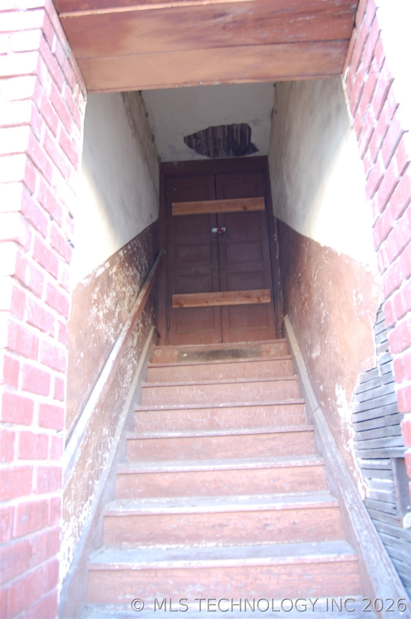 402 W Main Street Henryetta OK 74437
