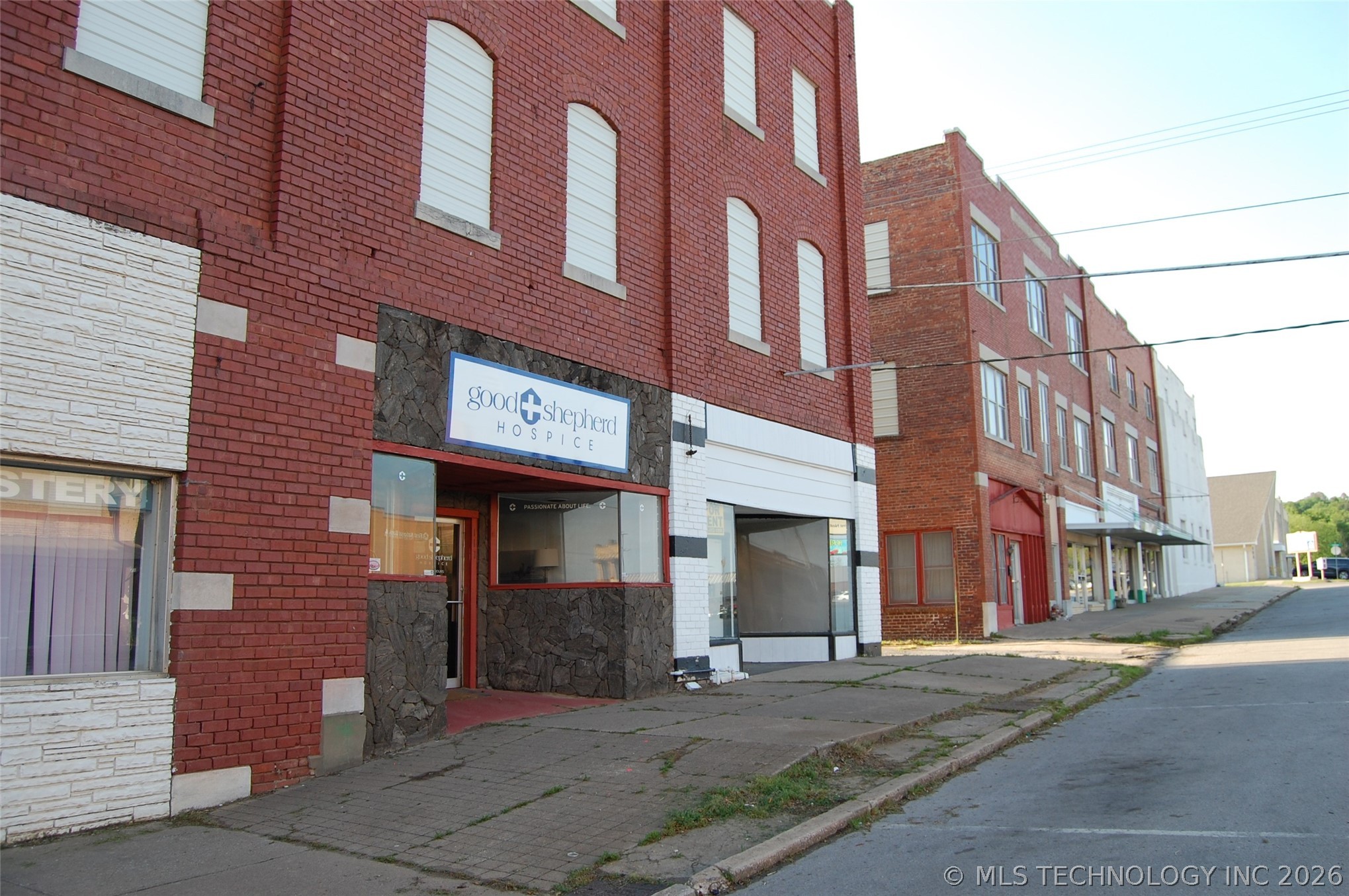 402 W Main Street Henryetta OK 74437