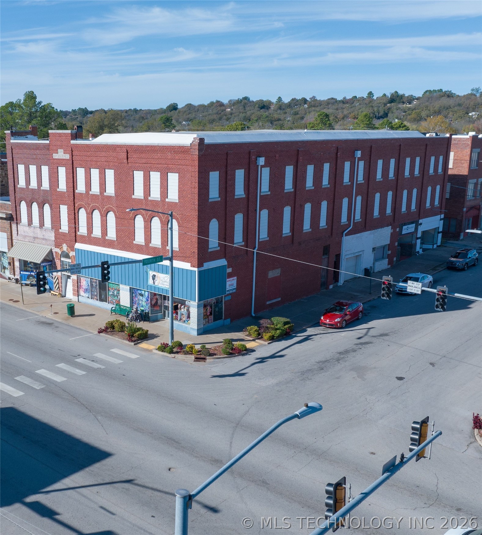 402 W Main Street Henryetta OK 74437