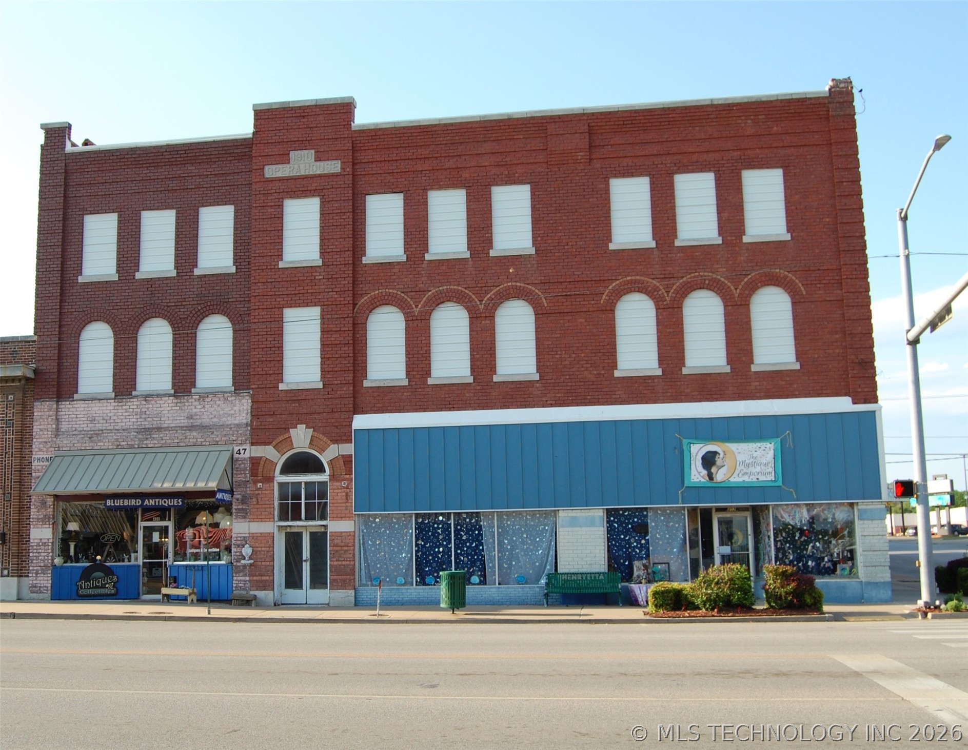 402 W Main Street Henryetta OK 74437