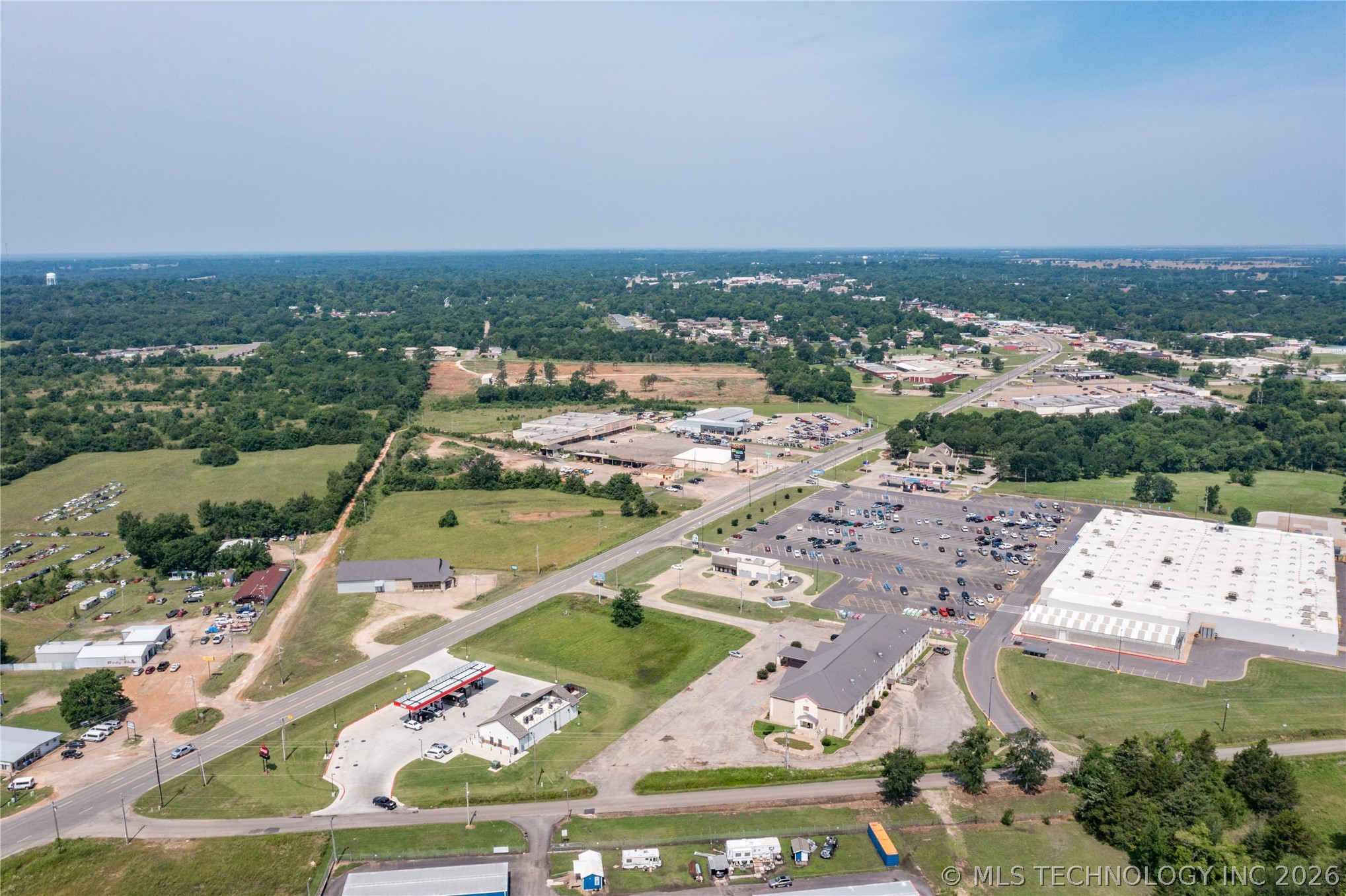 1910 E Jackson Street Hugo OK 74743
