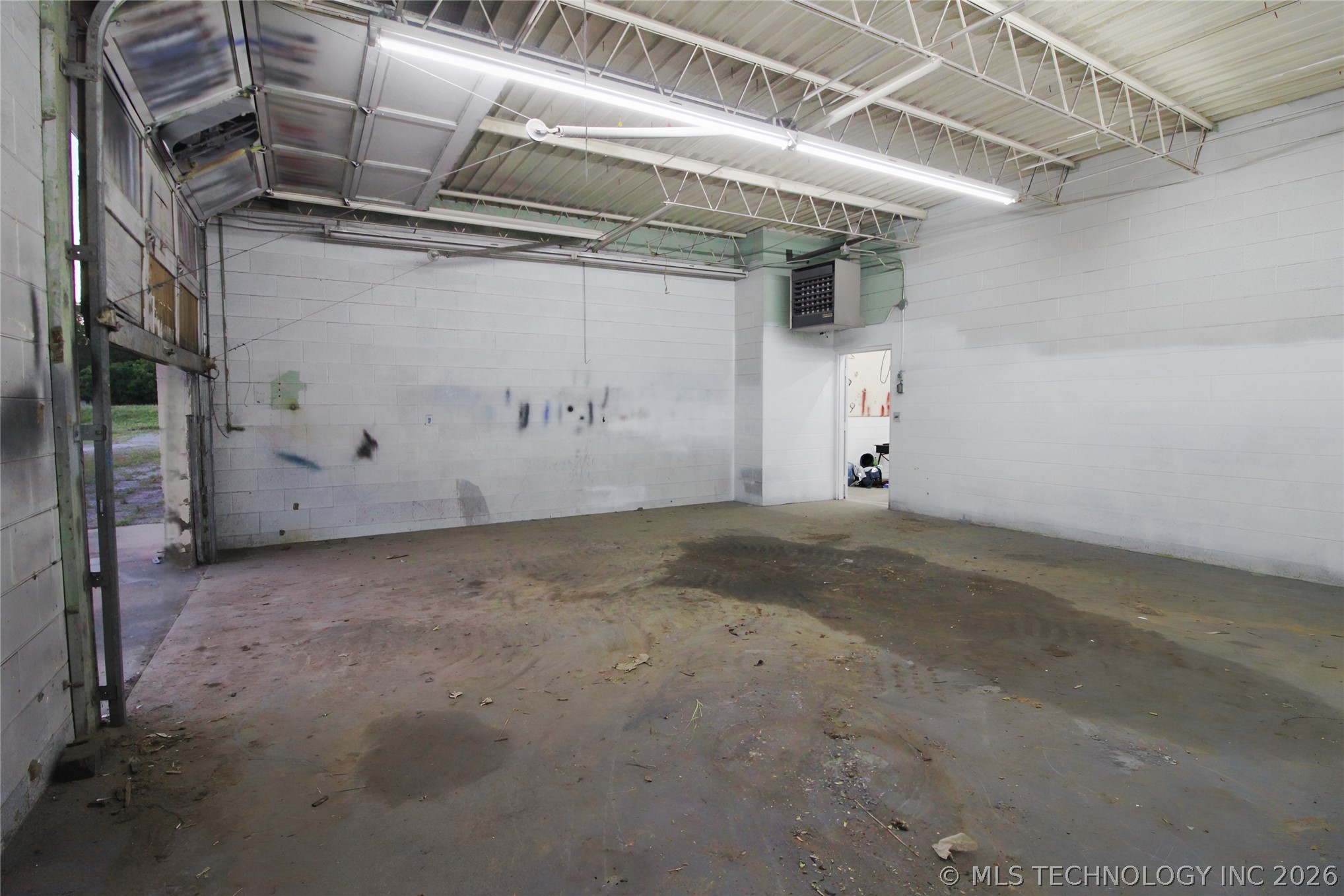 1501 W Main Street Henryetta OK 74437