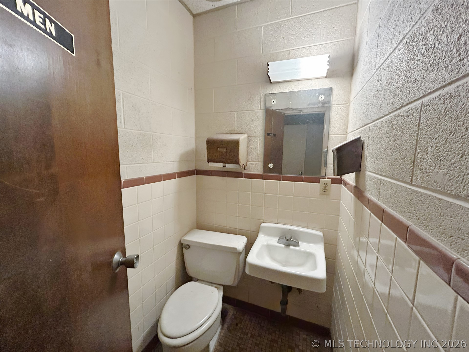 1501 W Main Street Henryetta OK 74437