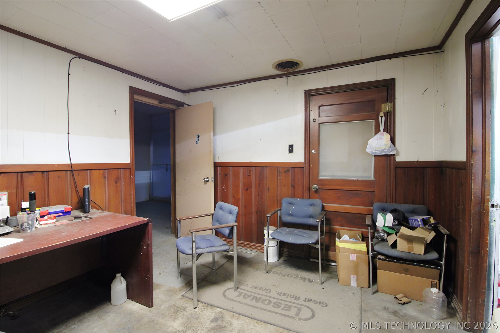 1501 W Main Street Henryetta OK 74437