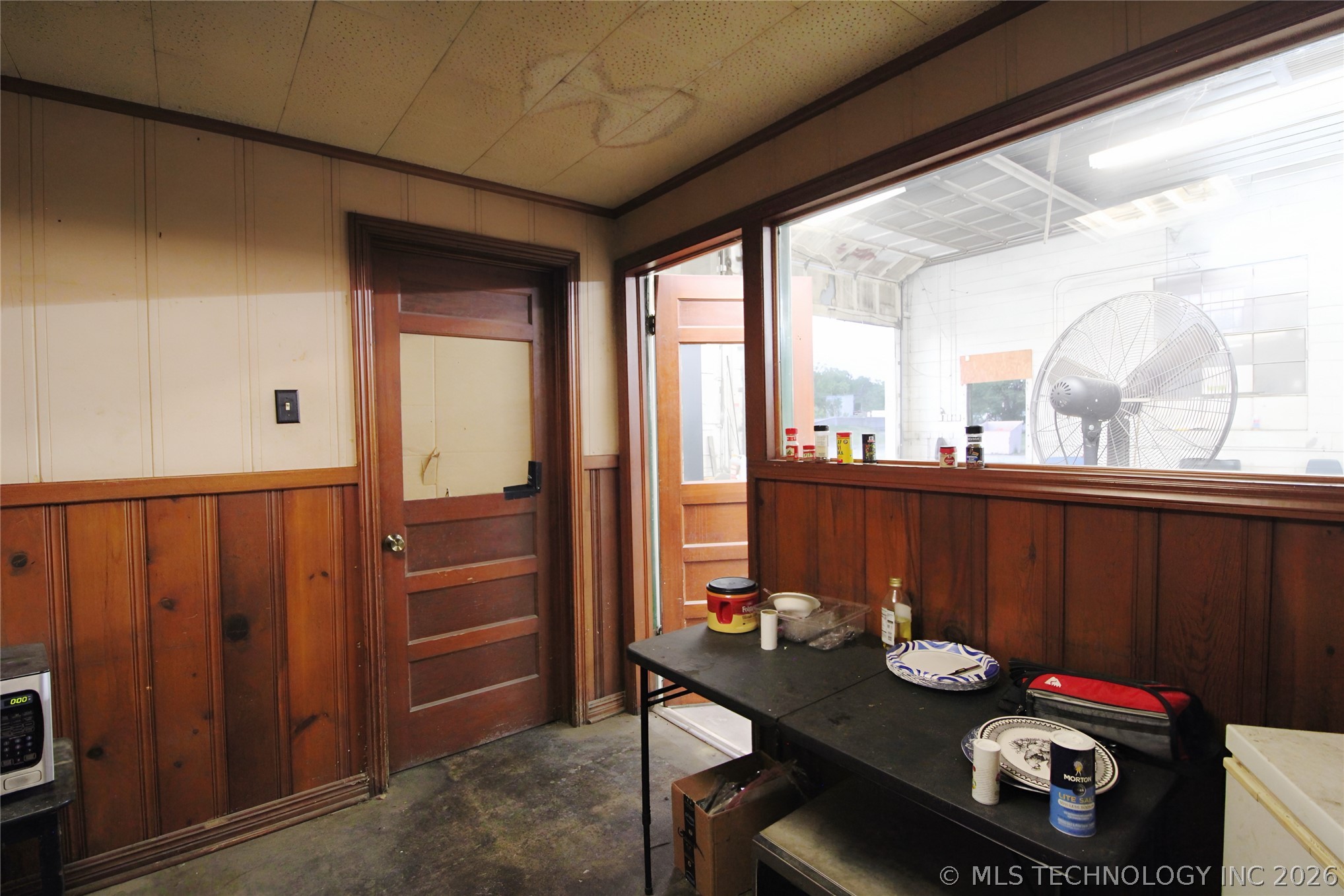 1501 W Main Street Henryetta OK 74437