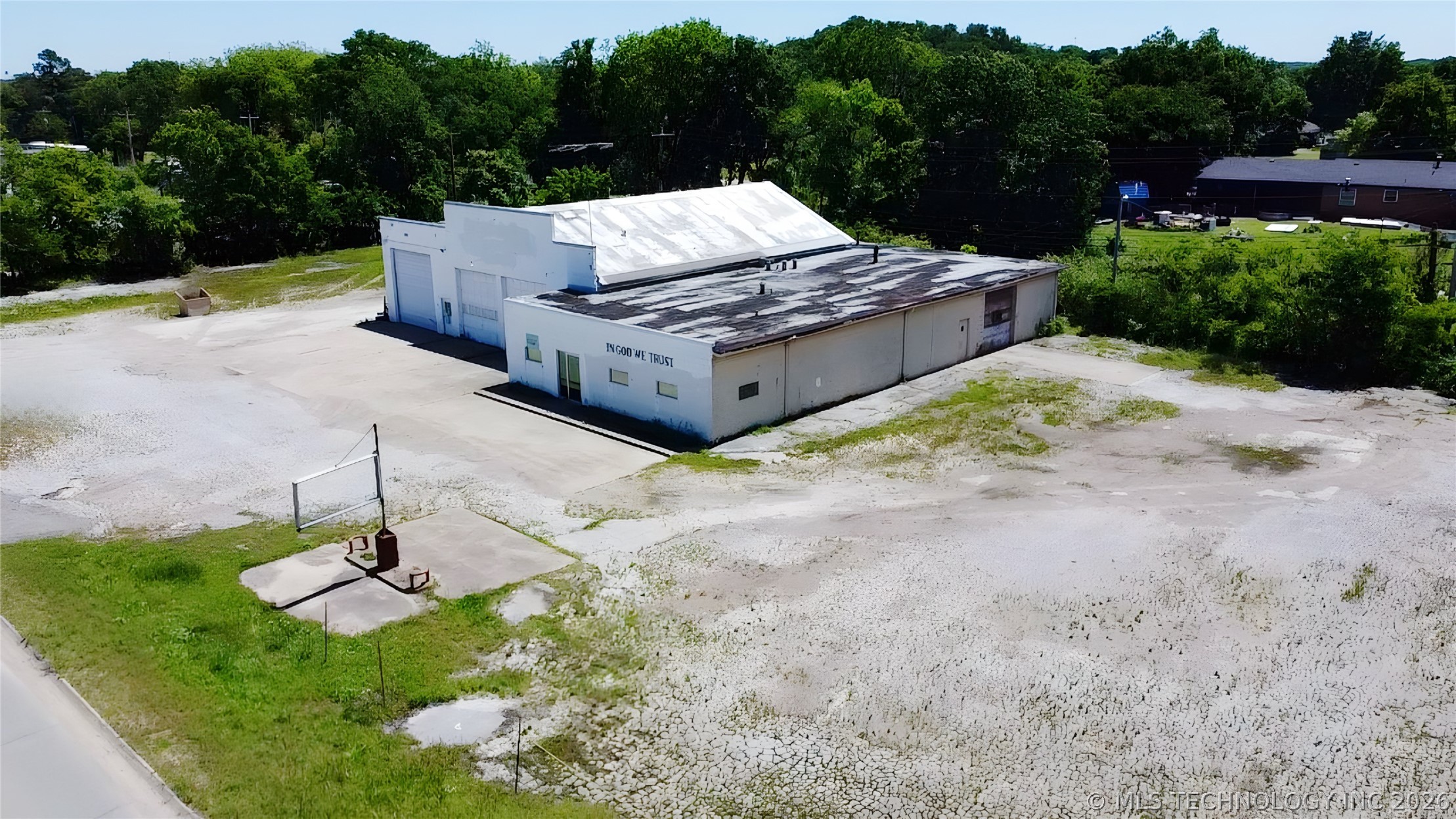 1501 W Main Street Henryetta OK 74437