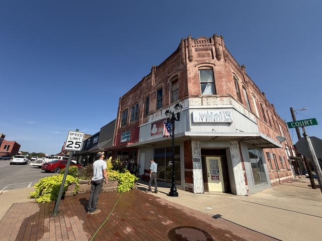 385 E Court Street Atoka OK 74525