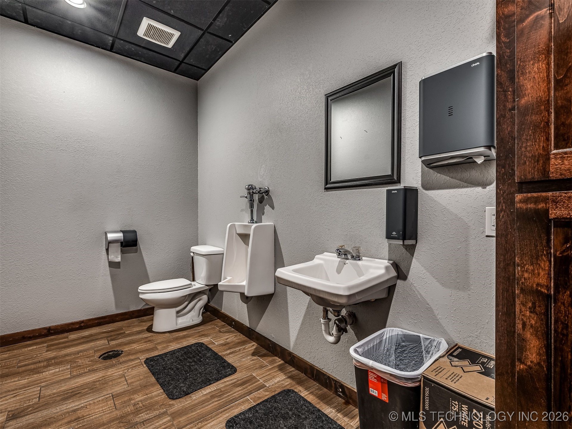 2238 N Broadway Checotah OK 74426