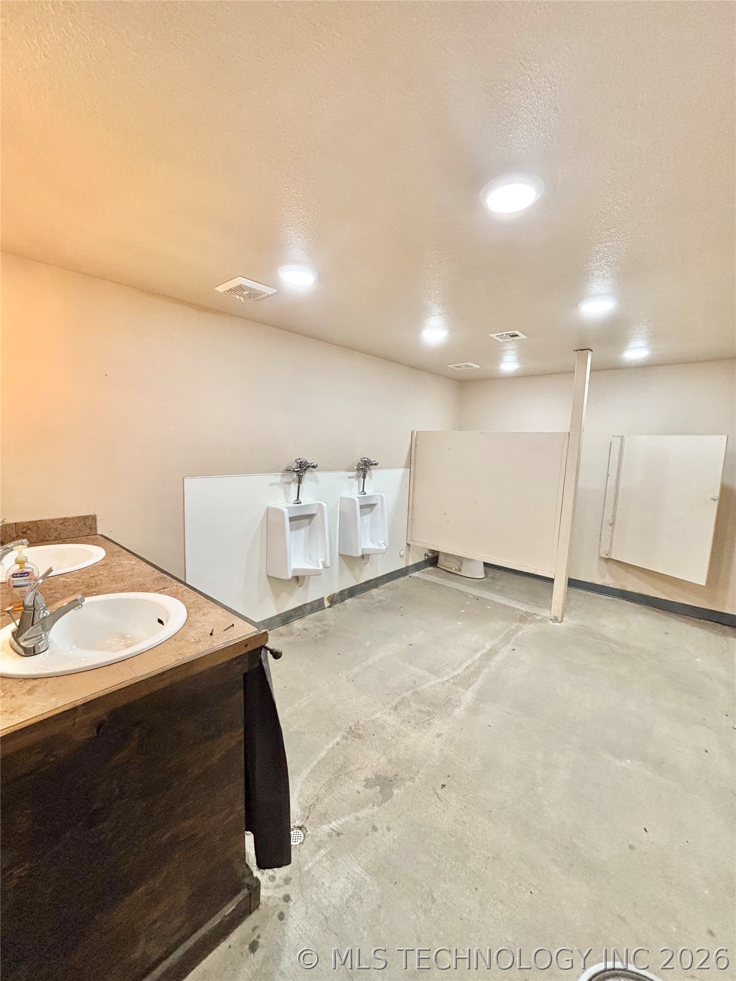1 N County Road 4460 Road Stigler OK 74462