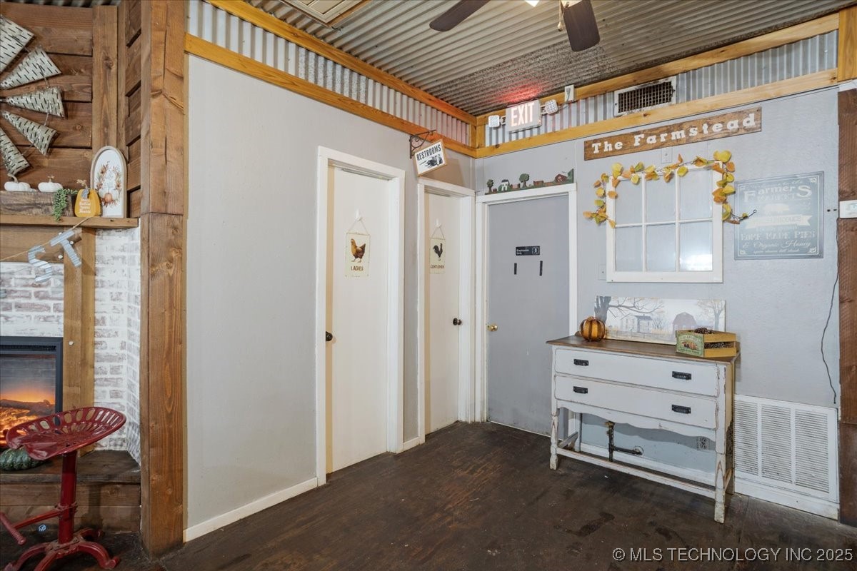 117 S Franklin Street Colbert OK 74733