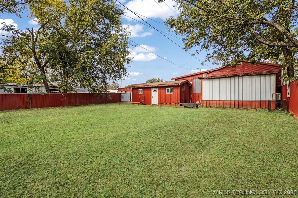 117 S Franklin Street Colbert OK 74733