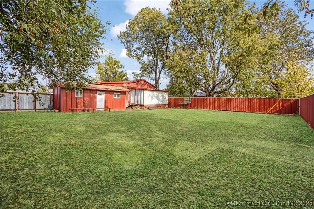 117 S Franklin Street Colbert OK 74733