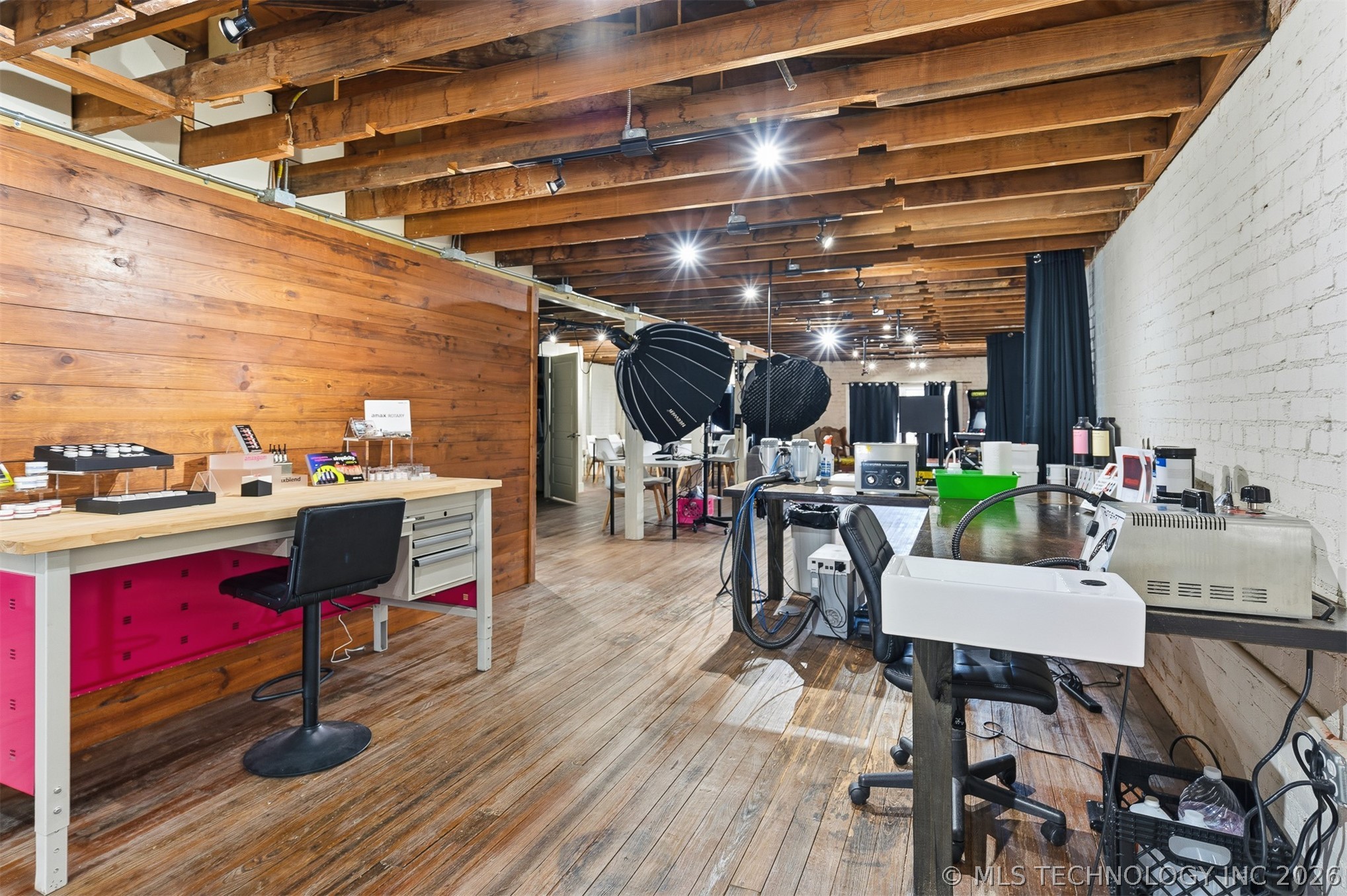 111 W Main Ardmore OK 73401