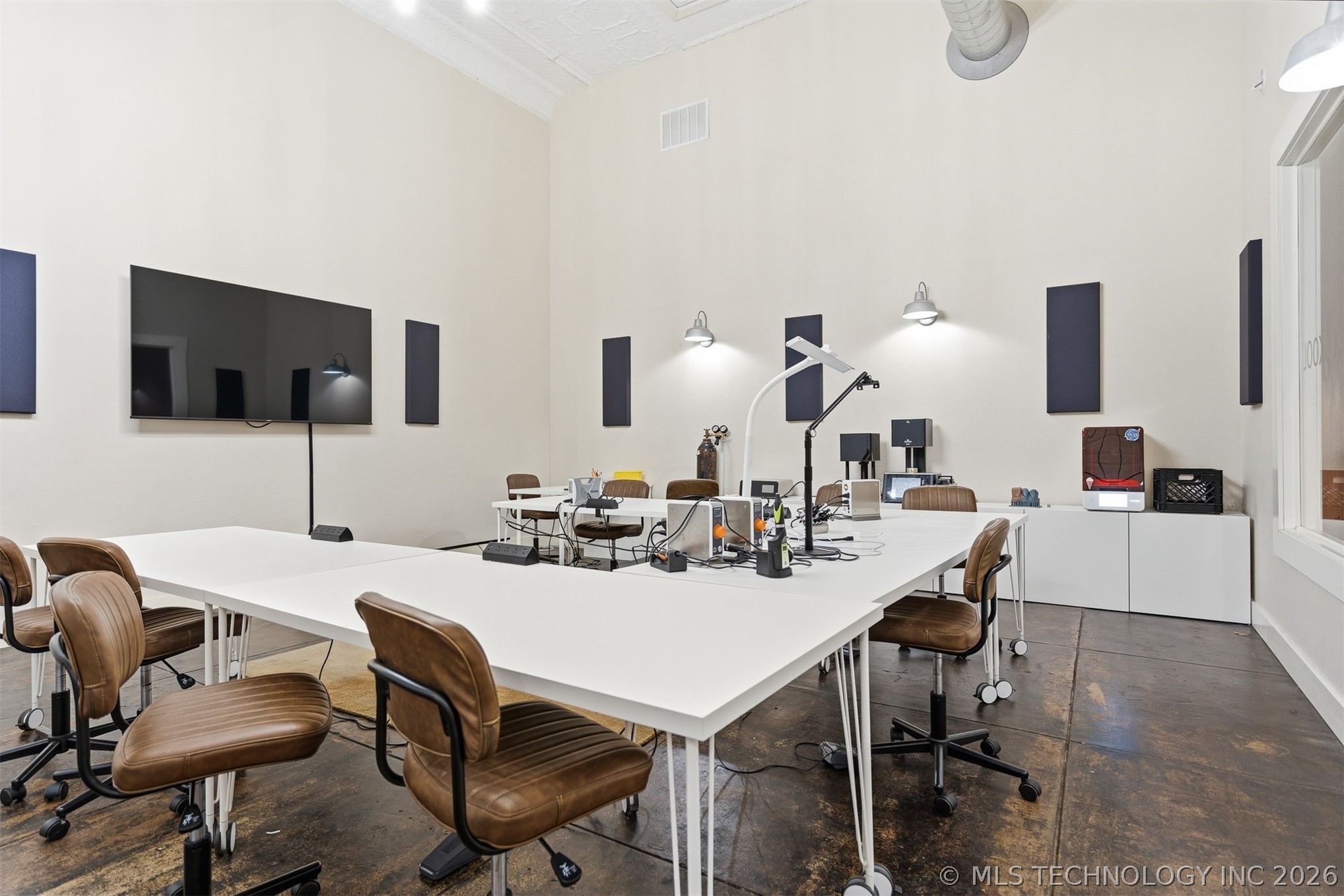 111 W Main Ardmore OK 73401
