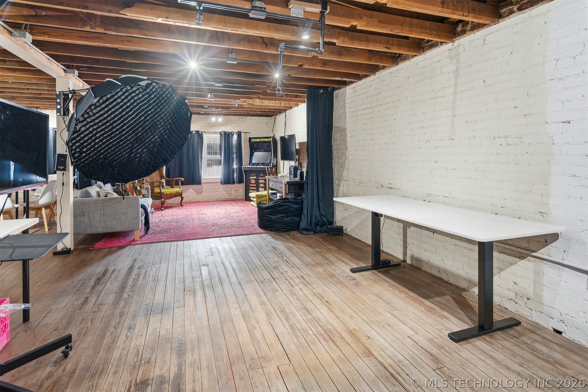 111 W Main Ardmore OK 73401