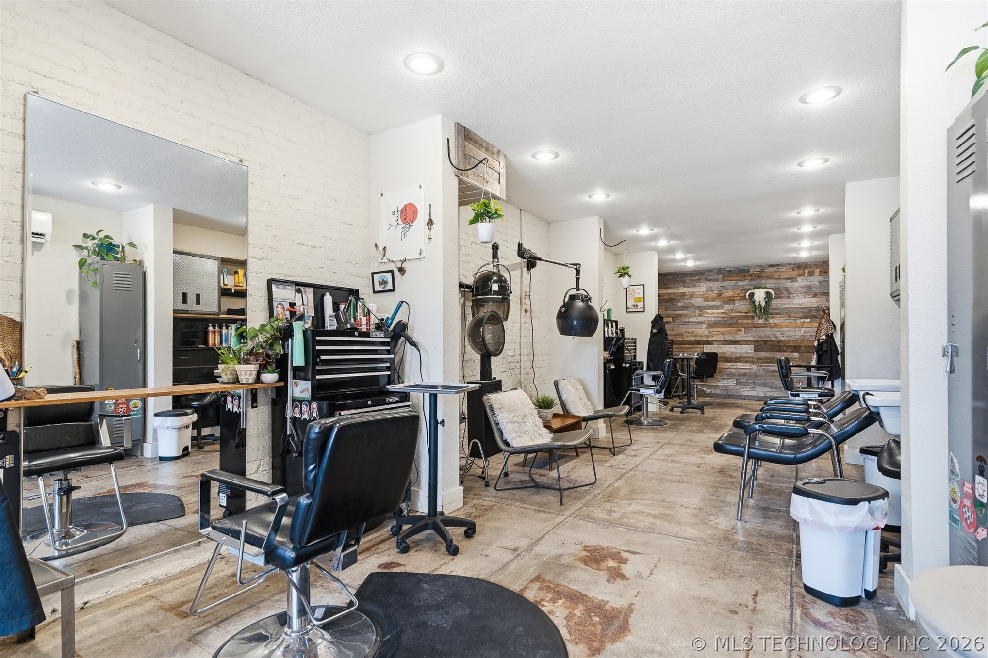 111 W Main Ardmore OK 73401