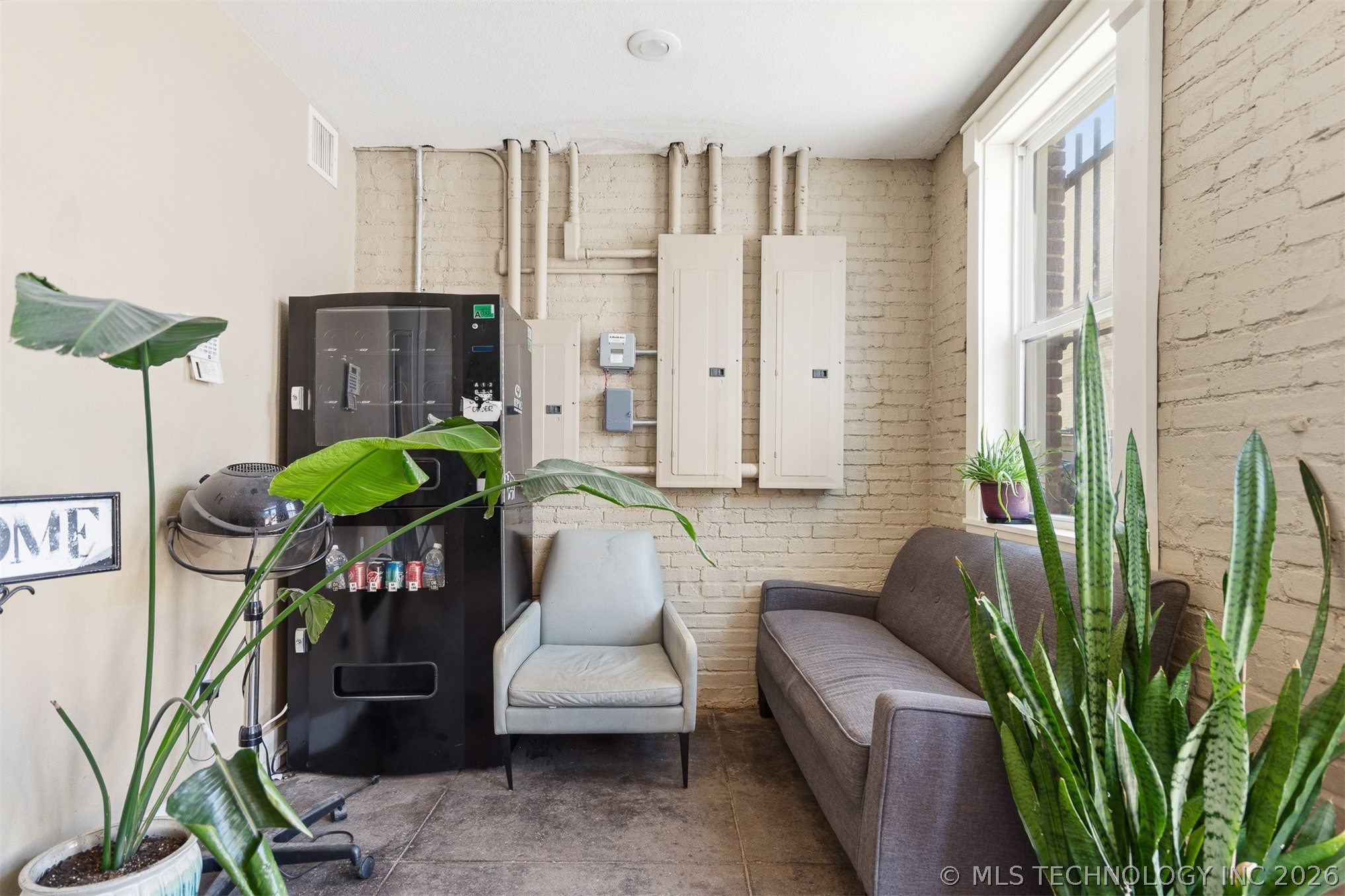 111 W Main Ardmore OK 73401