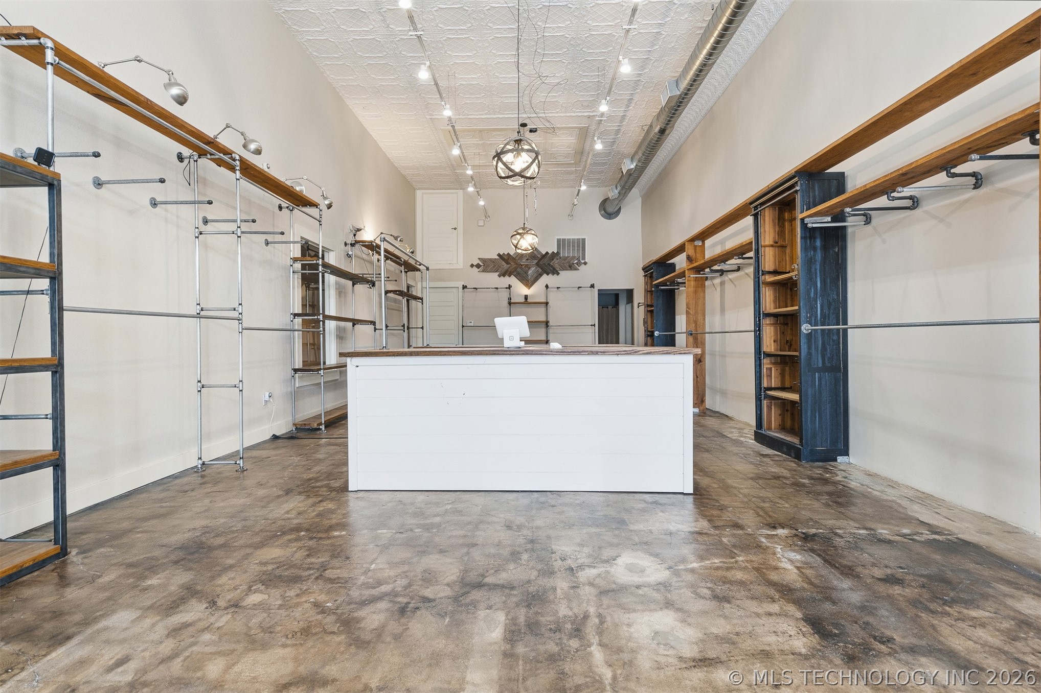111 W Main Ardmore OK 73401