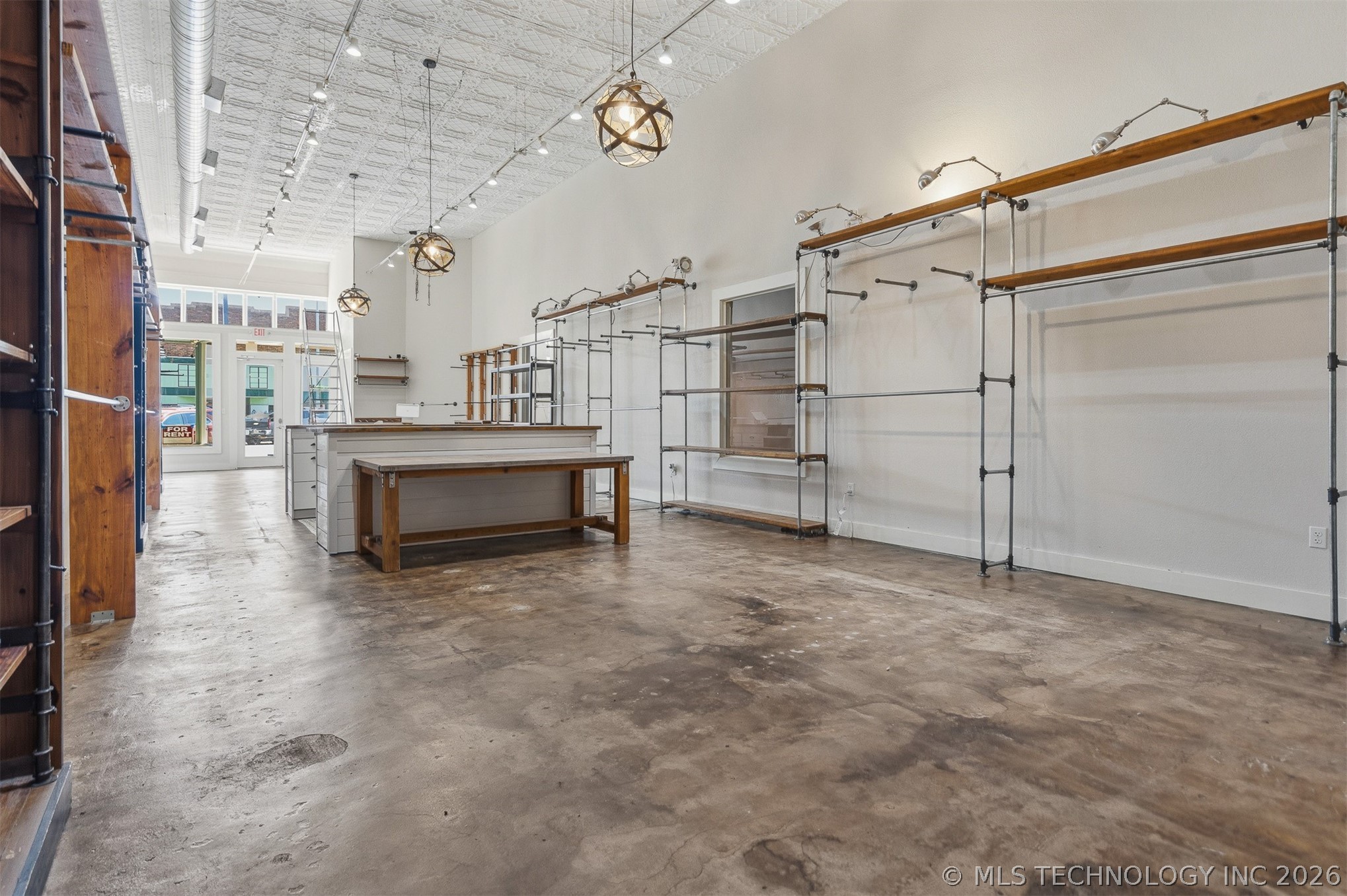 111 W Main Ardmore OK 73401