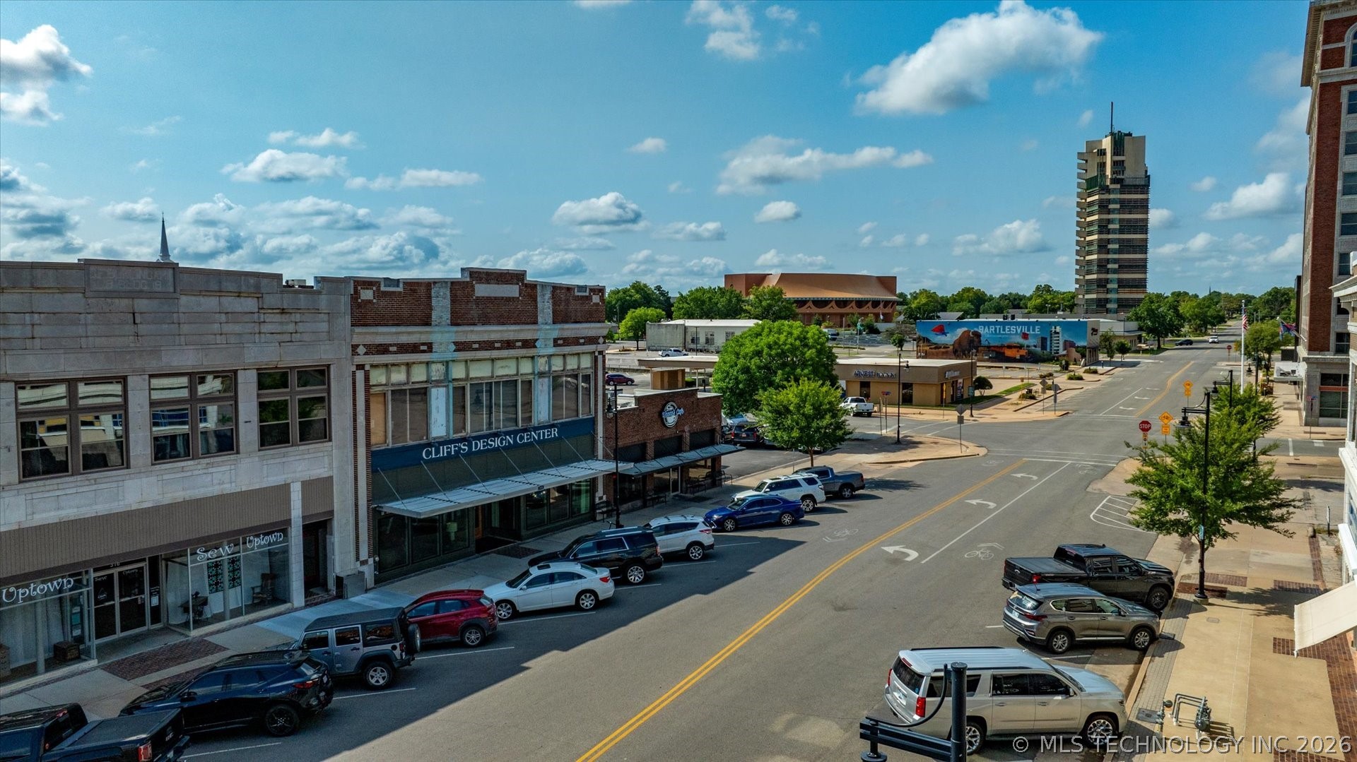 318 S Dewey Avenue Bartlesville OK 74003