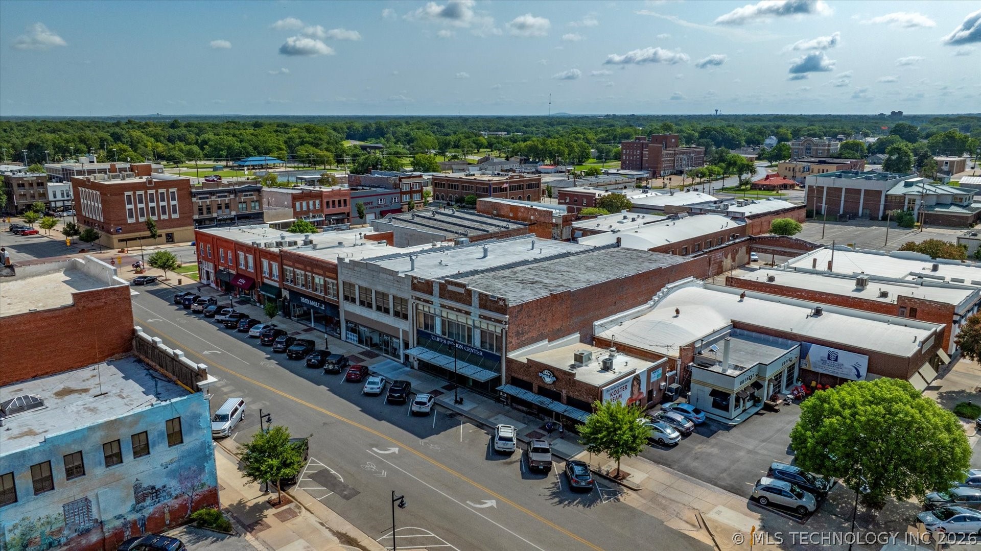 318 S Dewey Avenue Bartlesville OK 74003