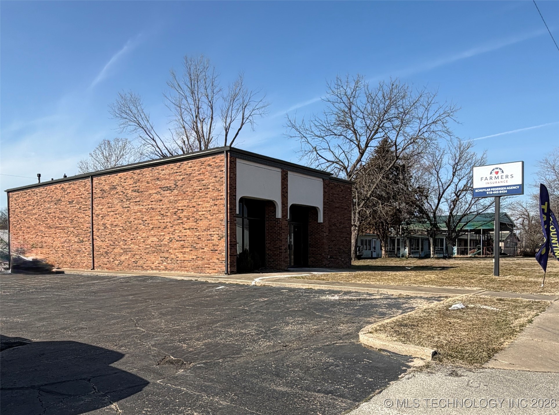 245 S Highway 169 Street Oologah OK 74053