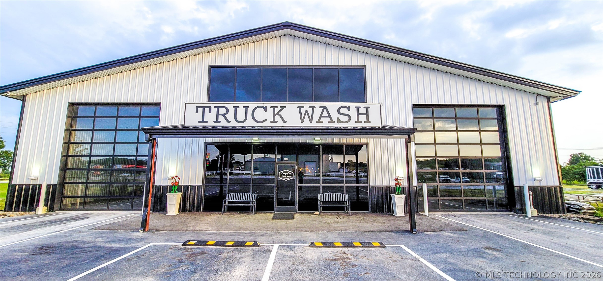 1228 W Gentry Street Checotah OK 74426