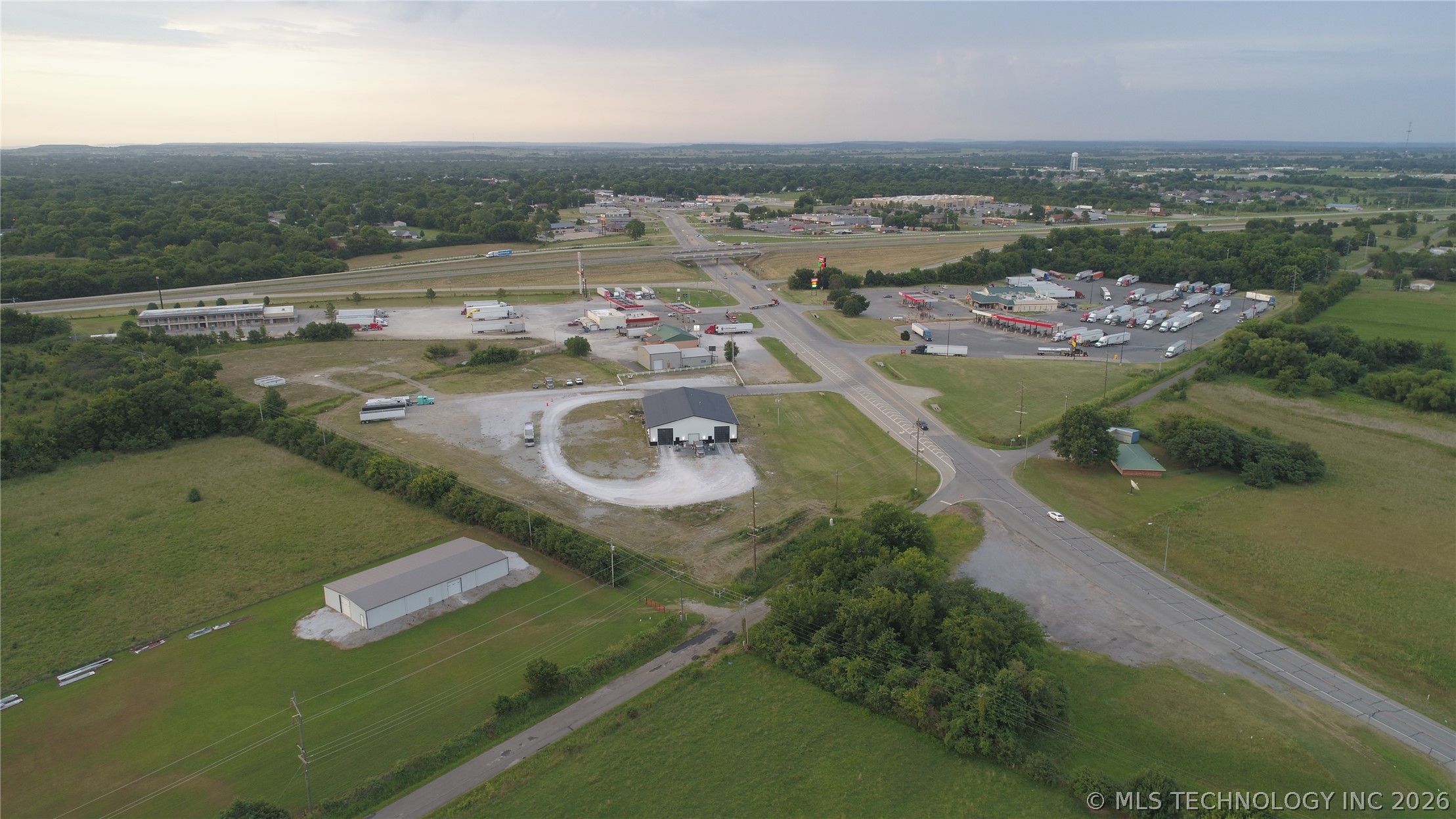 1228 W Gentry Street Checotah OK 74426