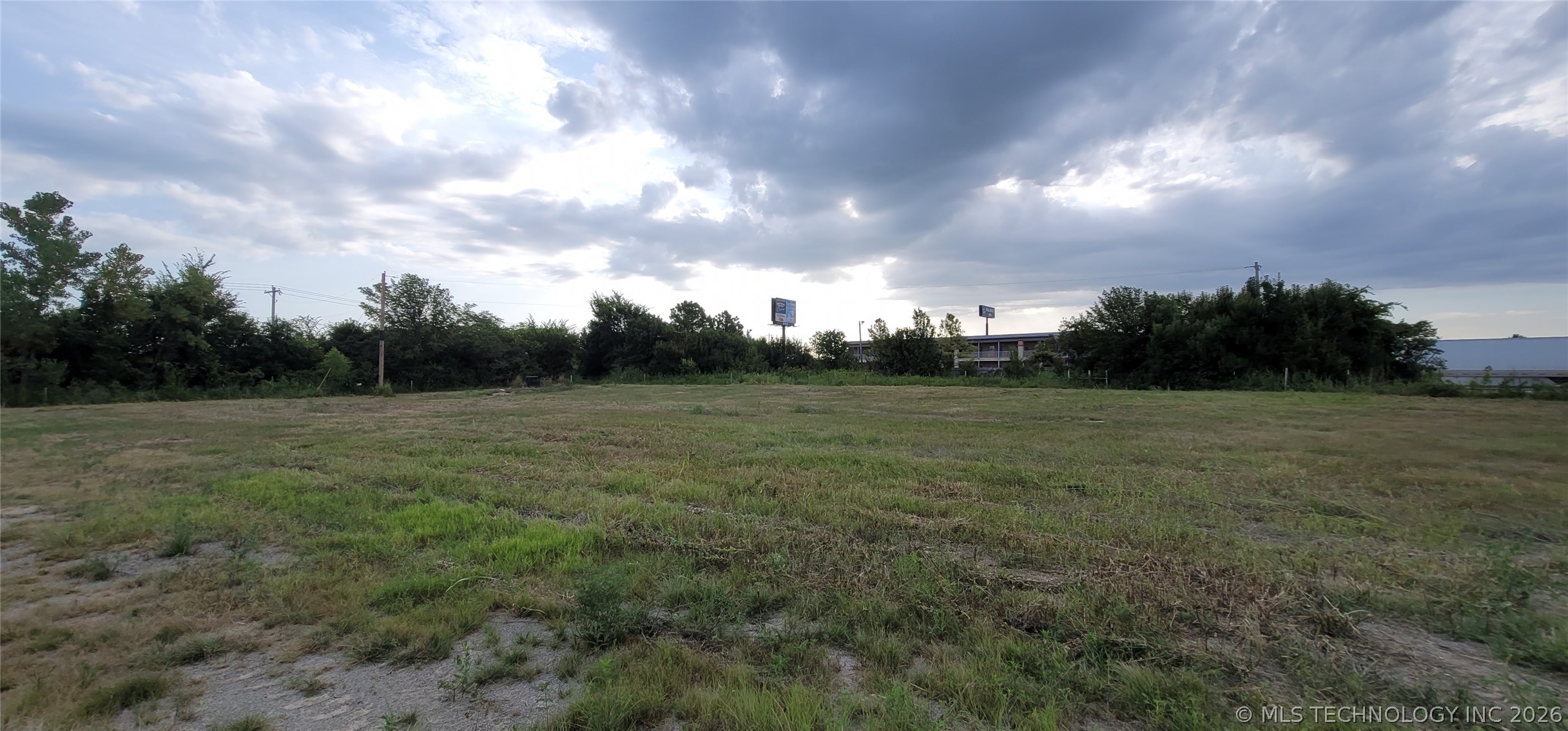 1228 W Gentry Street Checotah OK 74426