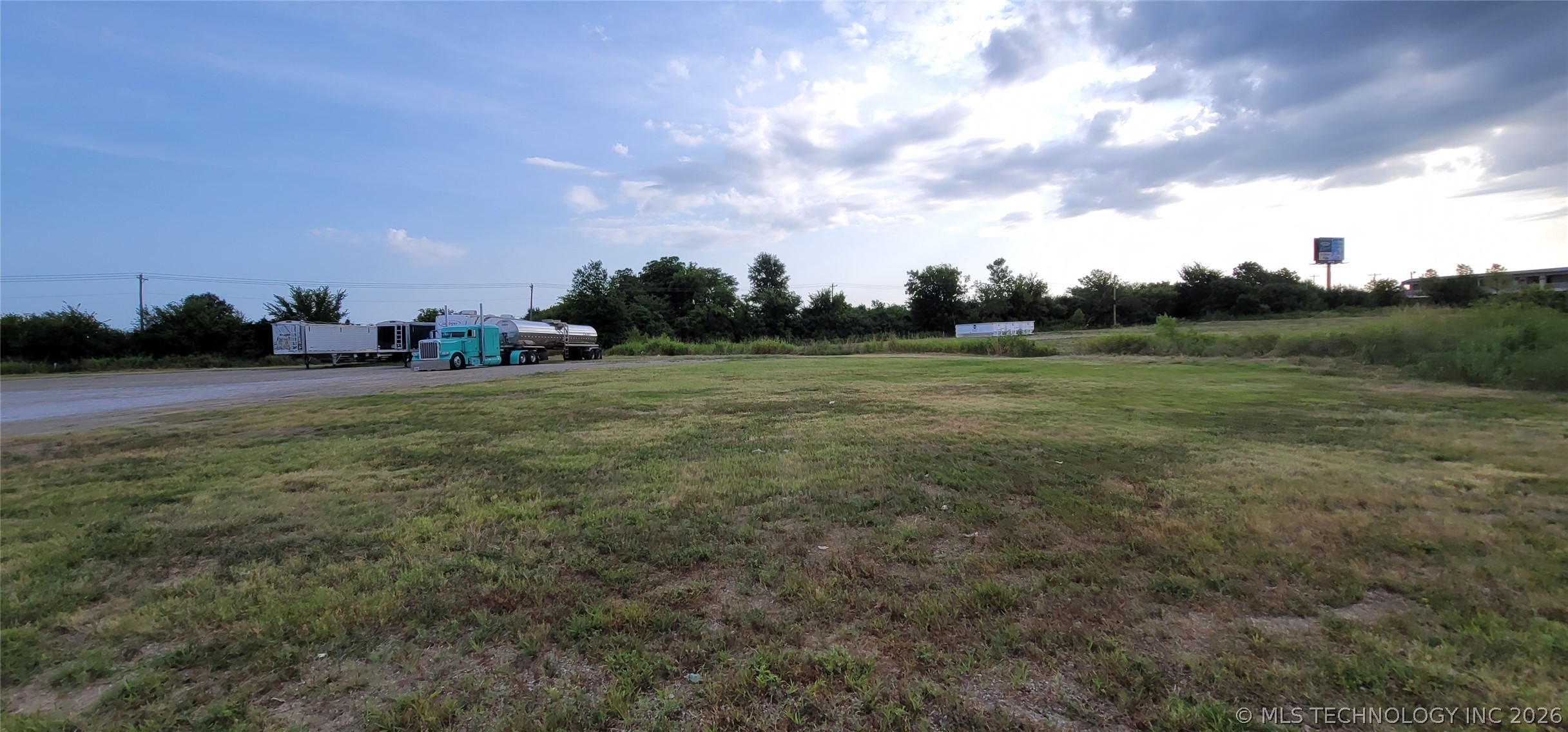 1228 W Gentry Street Checotah OK 74426