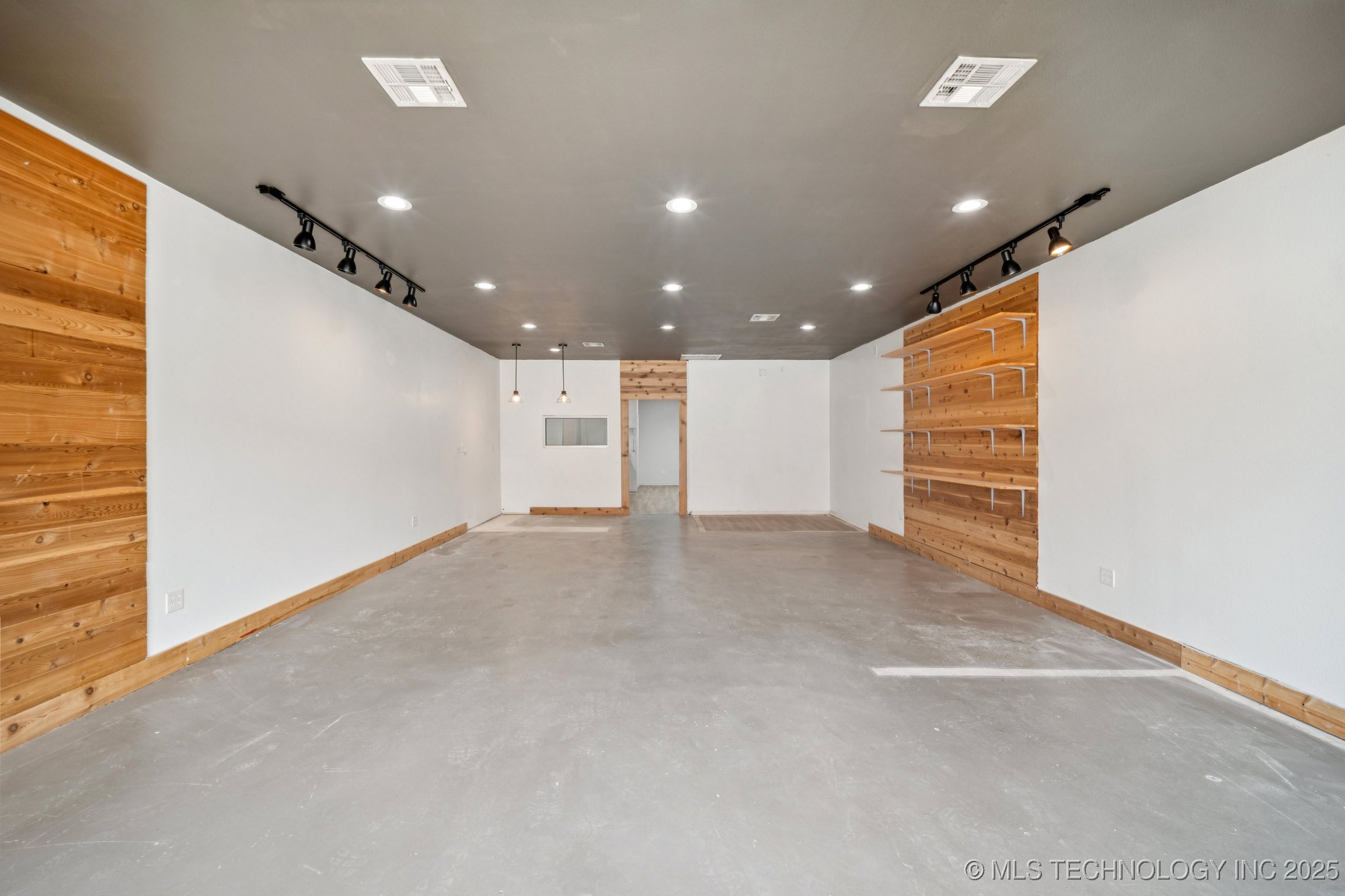 119 N Broadway Street Coweta OK 74429