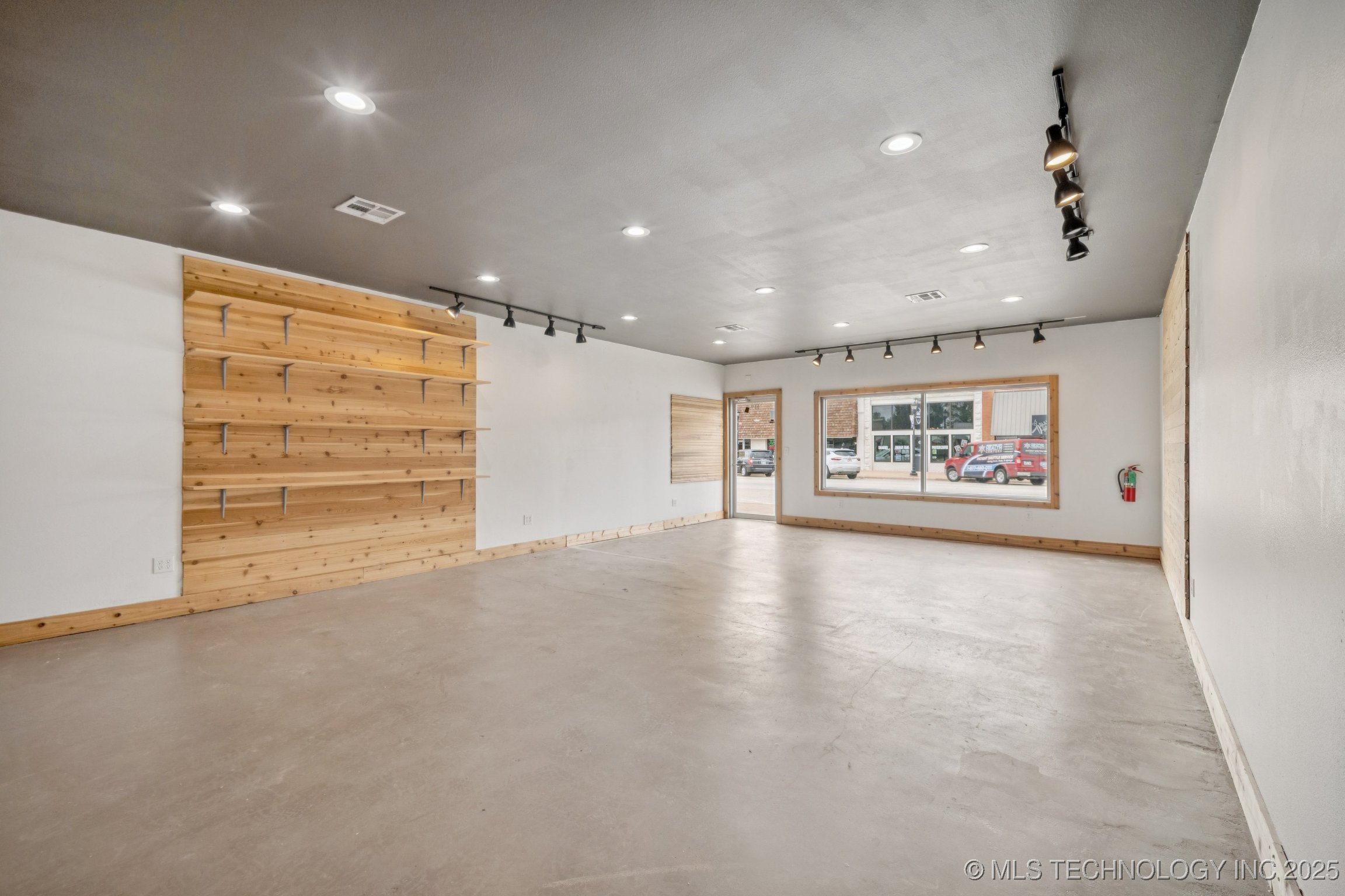 119 N Broadway Street Coweta OK 74429