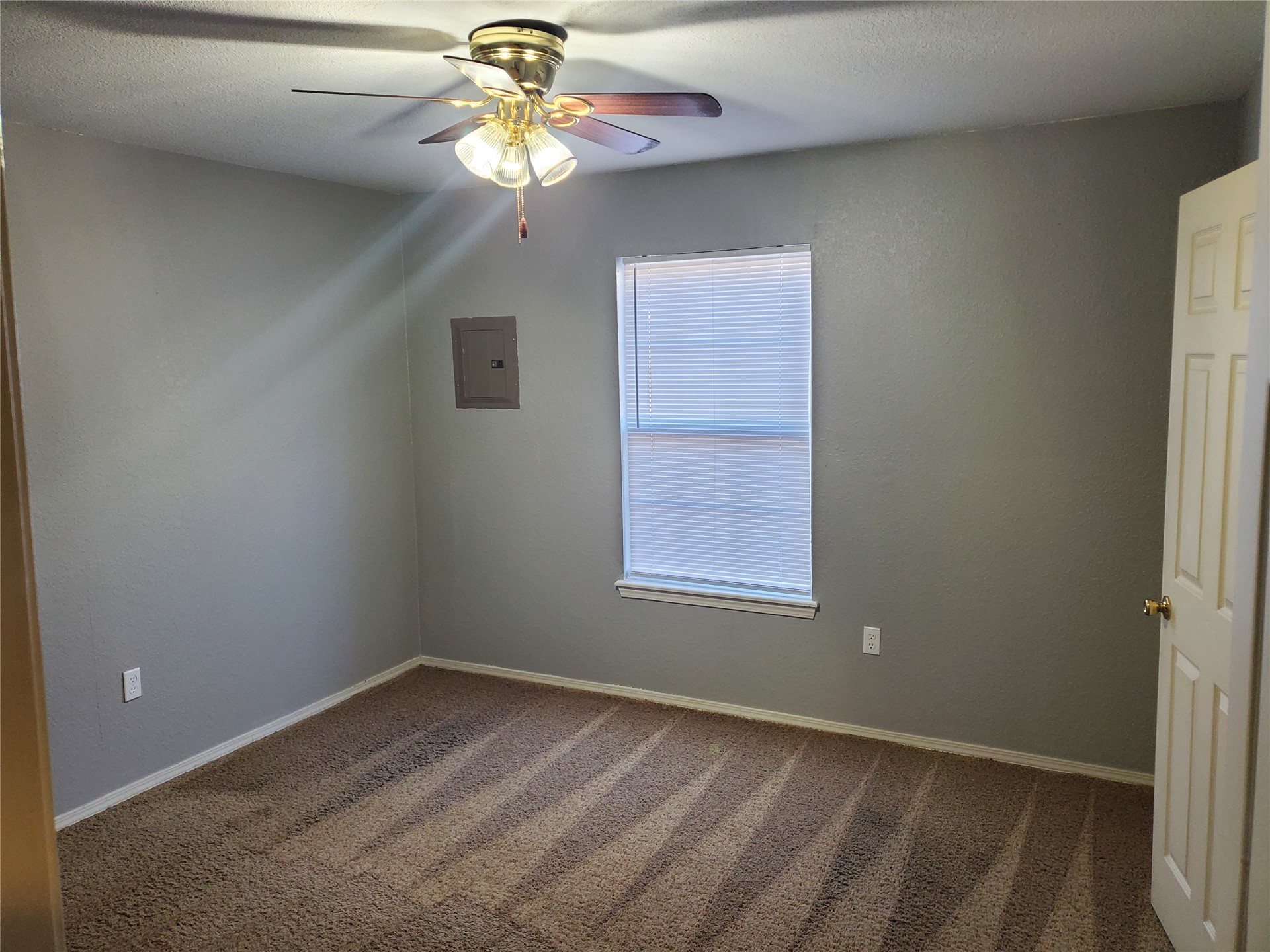 1420 Pierce Avenue Wagoner OK 74467
