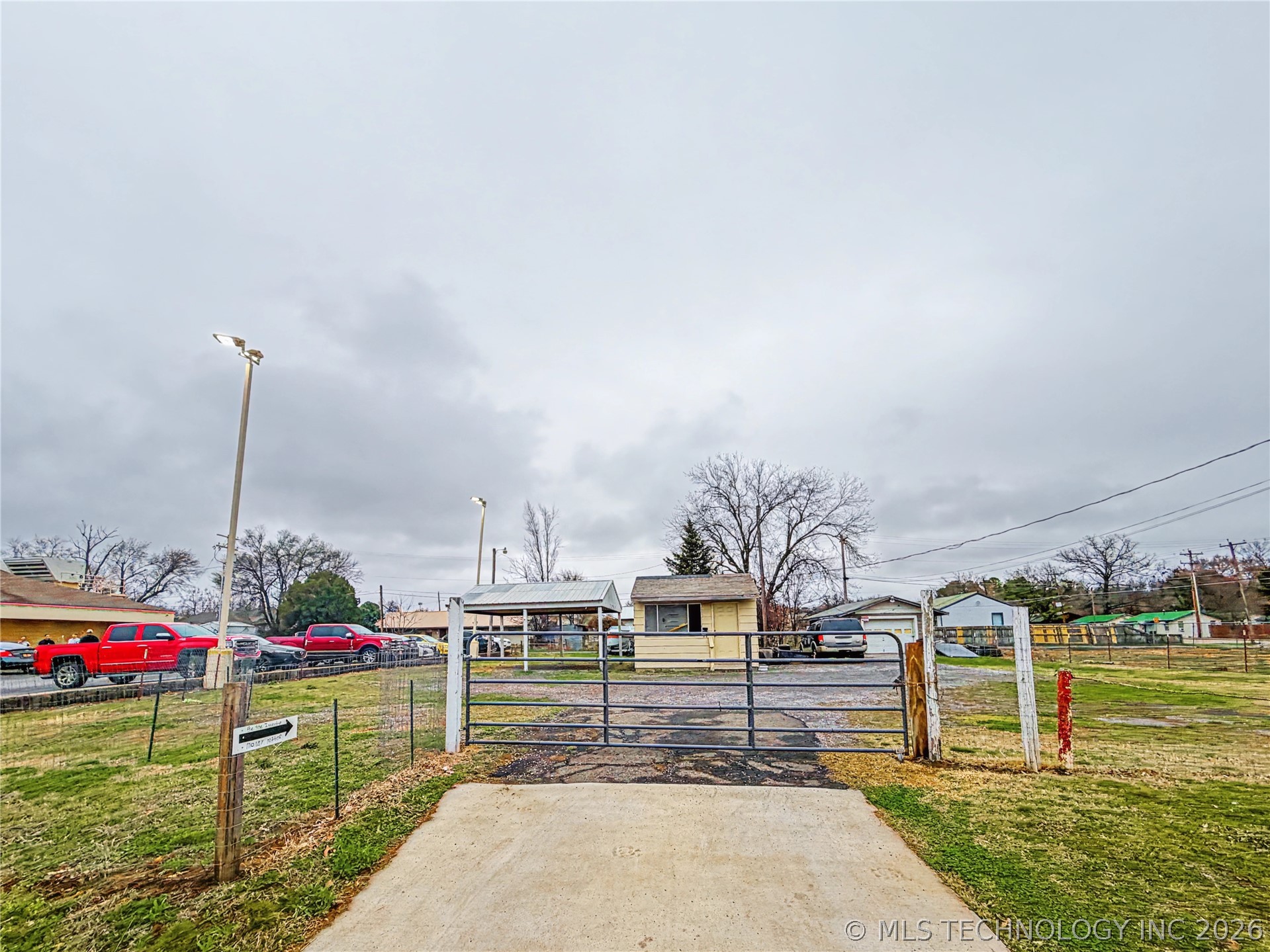 811 E Downing Street Tahlequah OK 74464