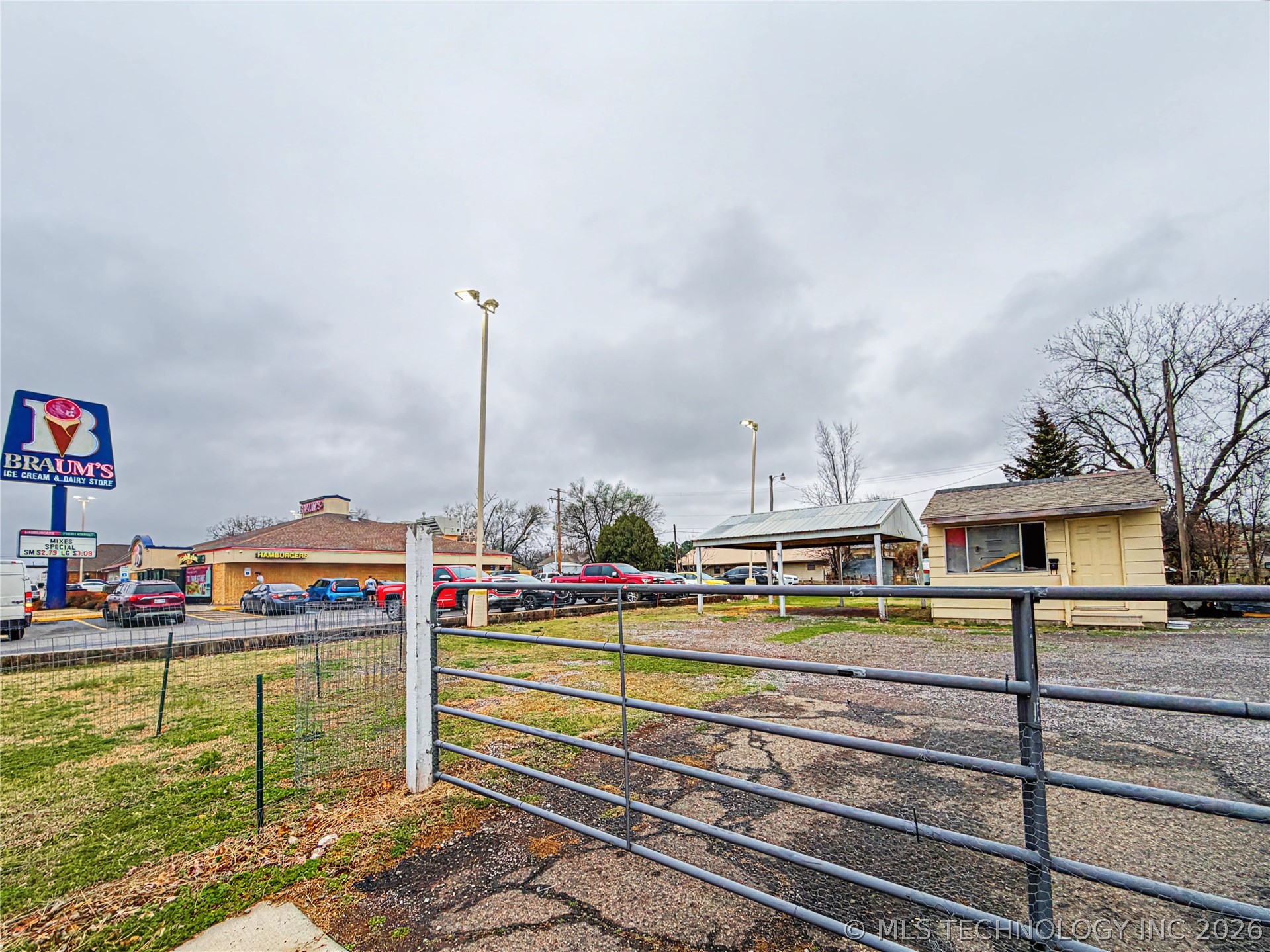 811 E Downing Street Tahlequah OK 74464