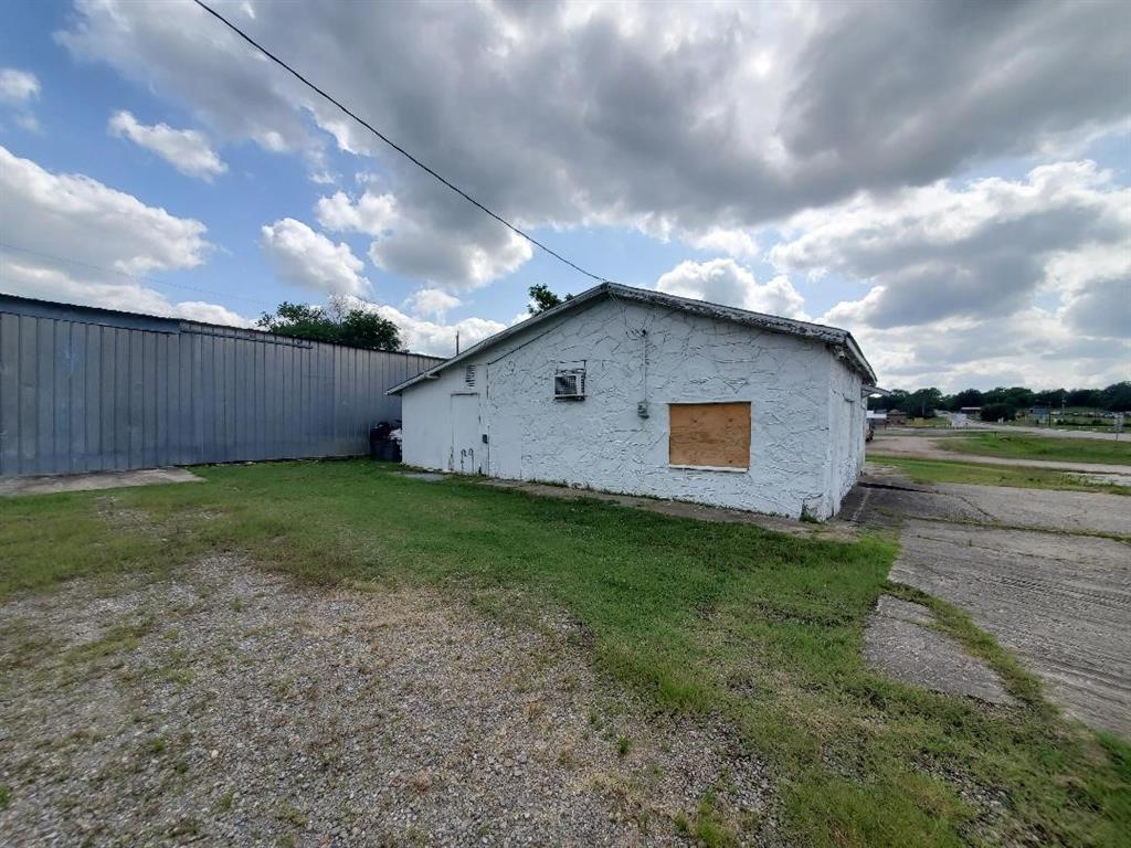 225 E Columbia Street Okemah OK 74859