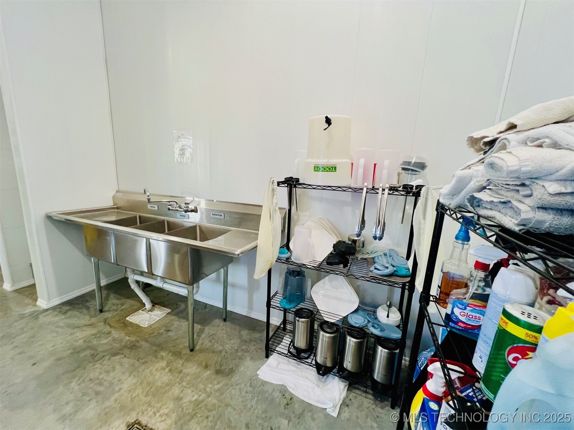 211 W Highway 70 Madill OK 73446