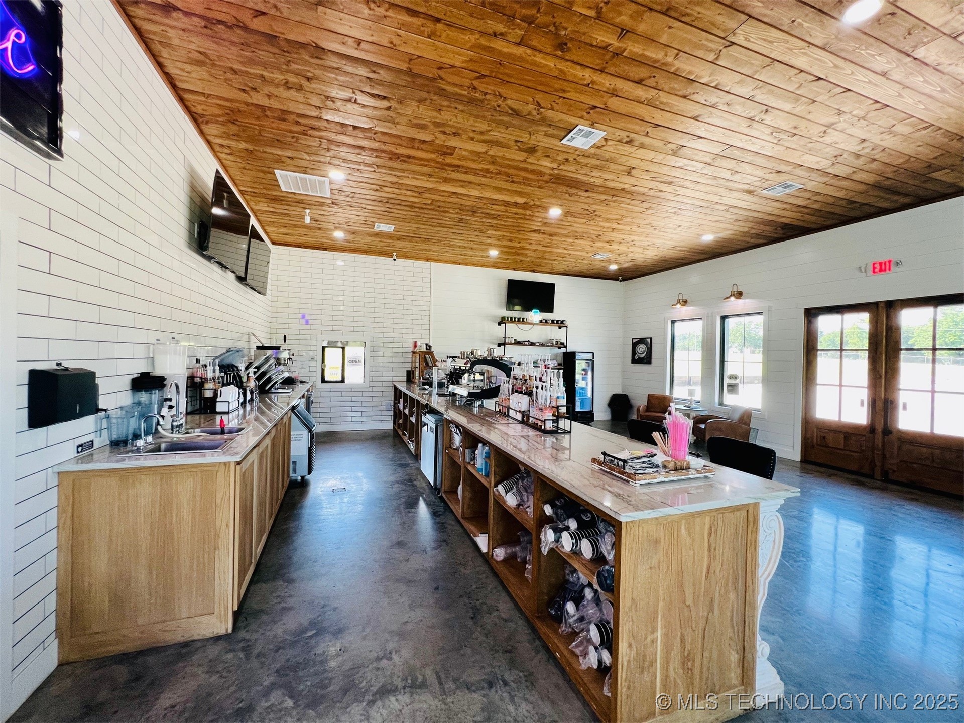 211 W Highway 70 Madill OK 73446