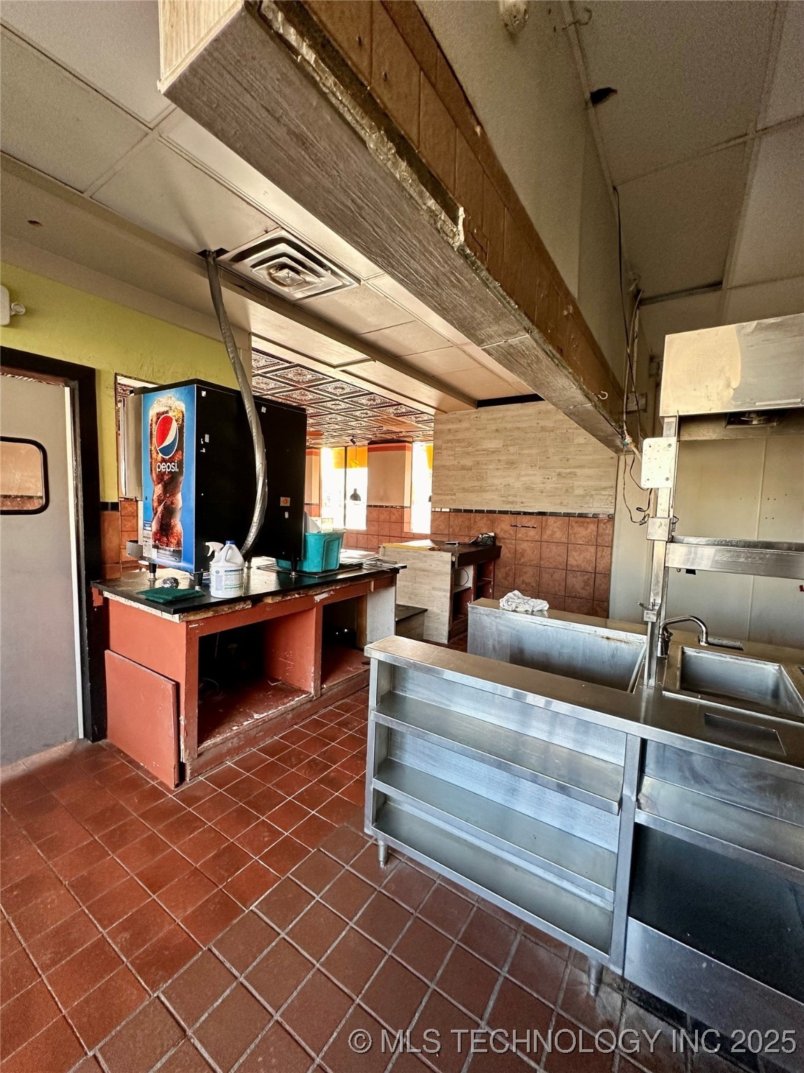 1906 W Broadway Sulphur OK 73086