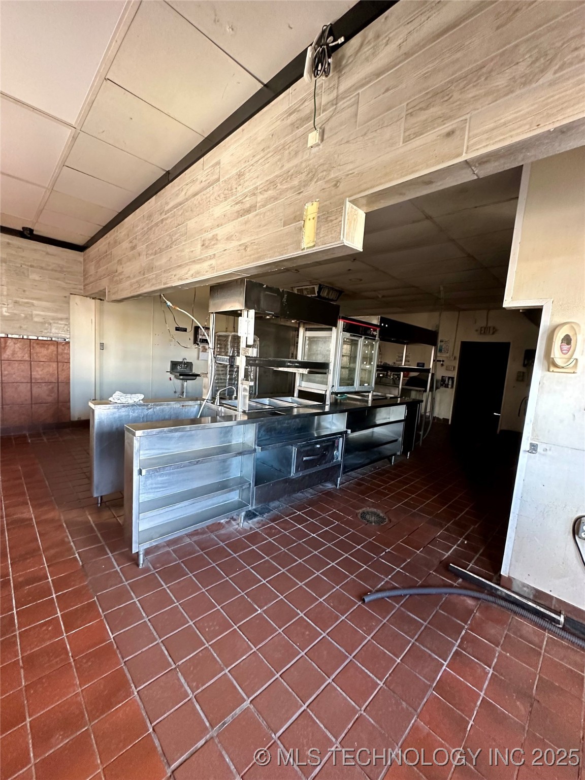 1906 W Broadway Sulphur OK 73086
