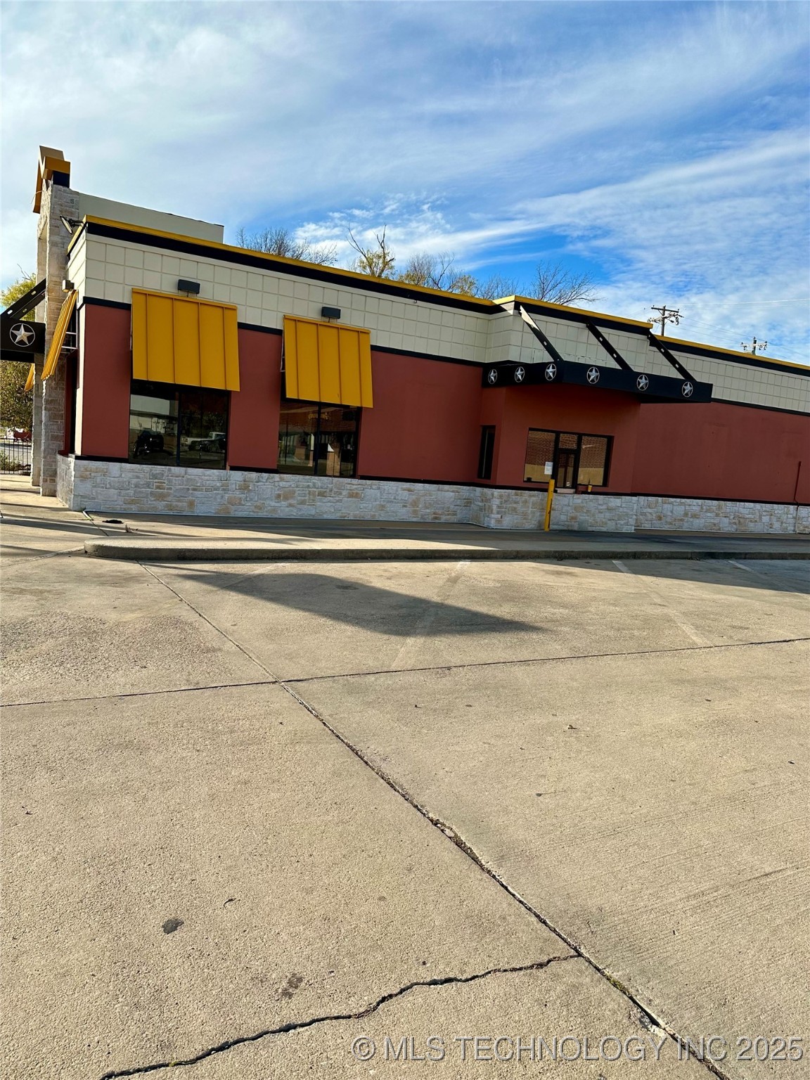1906 W Broadway Sulphur OK 73086