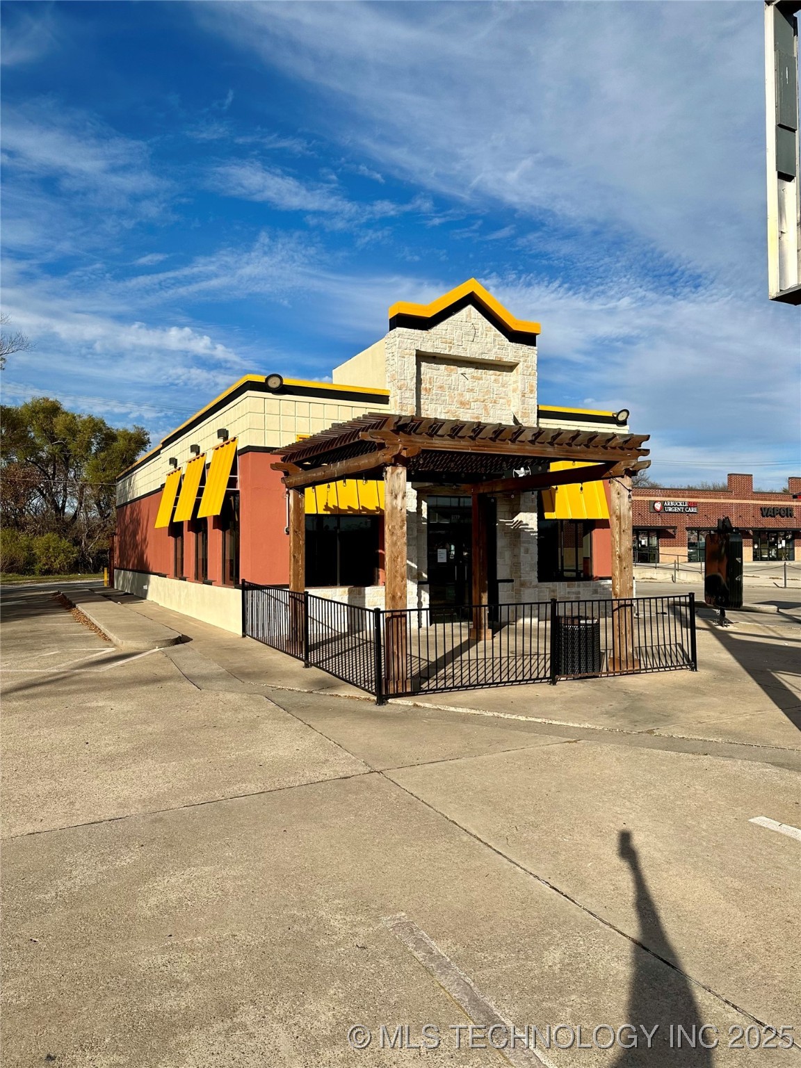 1906 W Broadway Sulphur OK 73086